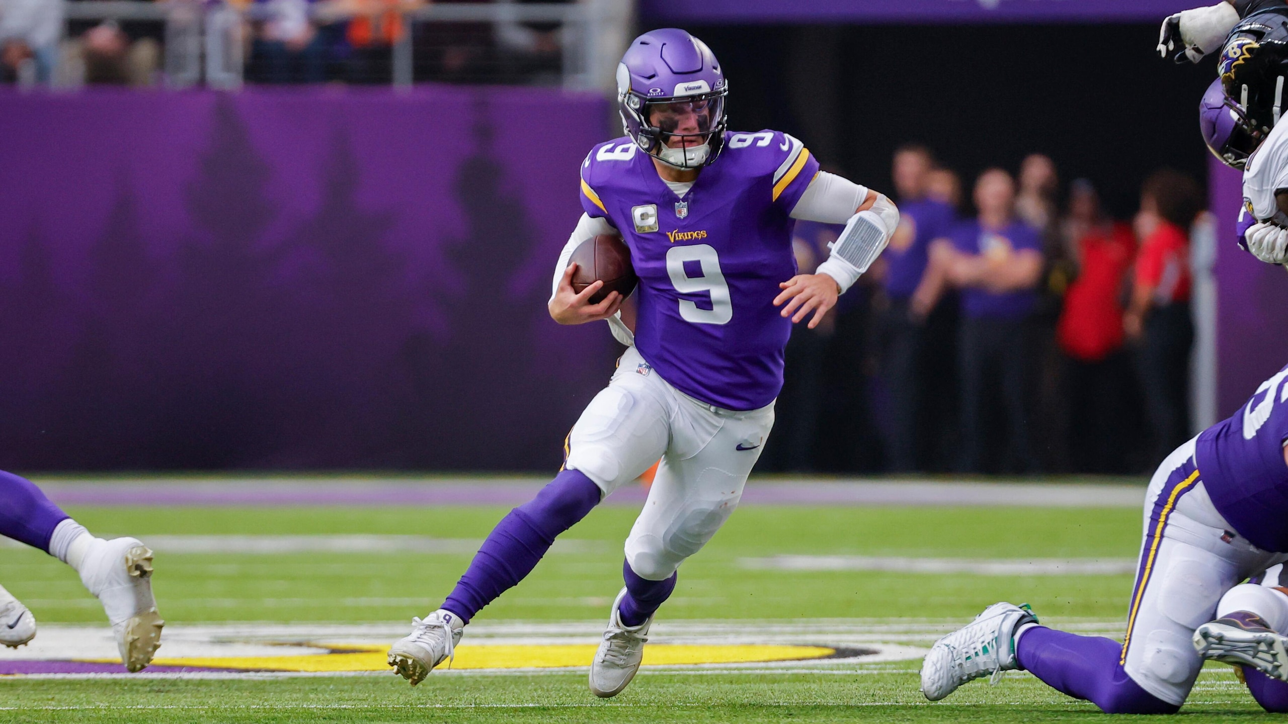 Ravens Vikings Football
