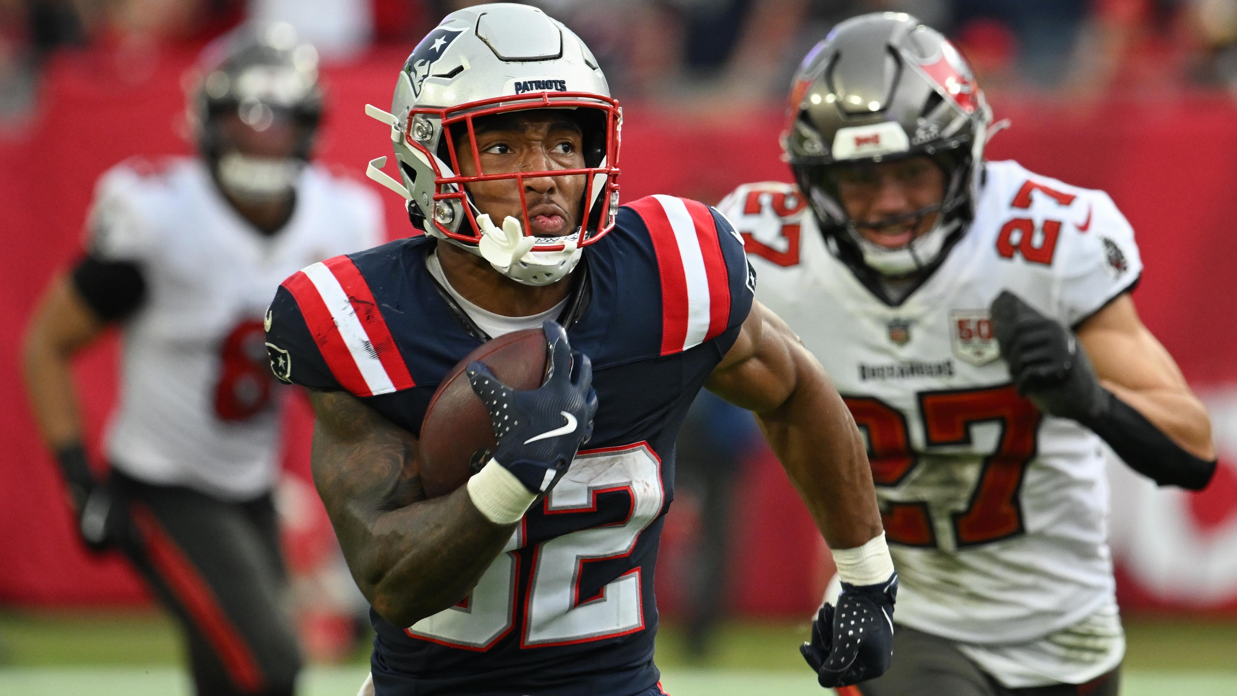 Patriots Buccaneers Football