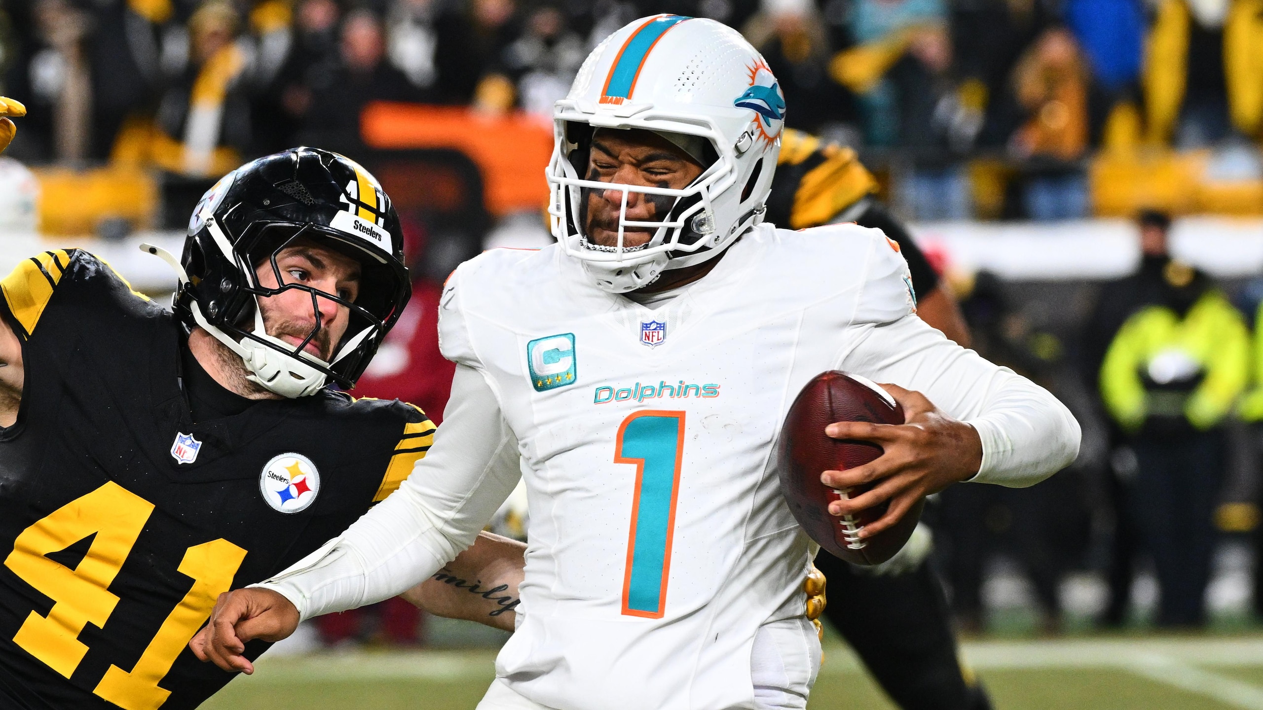 APTOPIX Dolphins Steelers Football