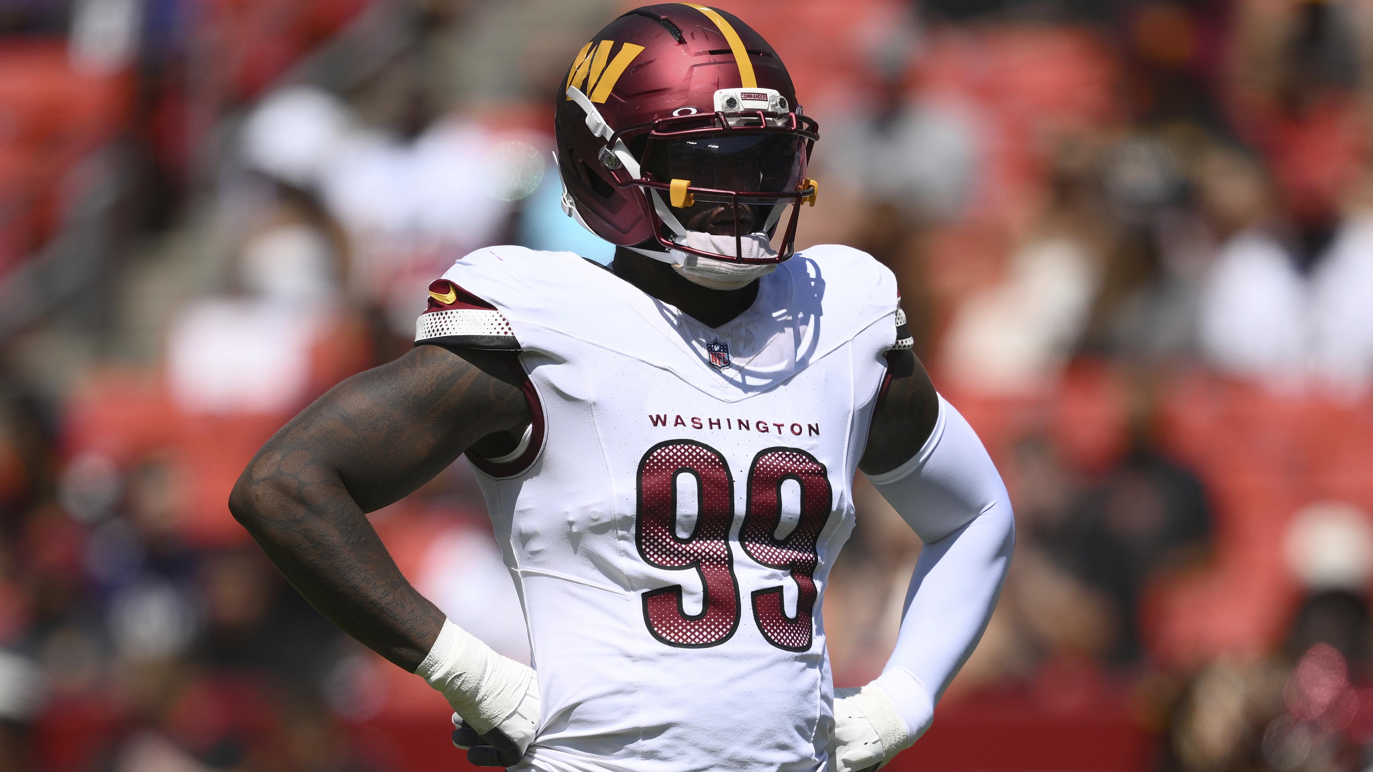 Ravens Commanders Football