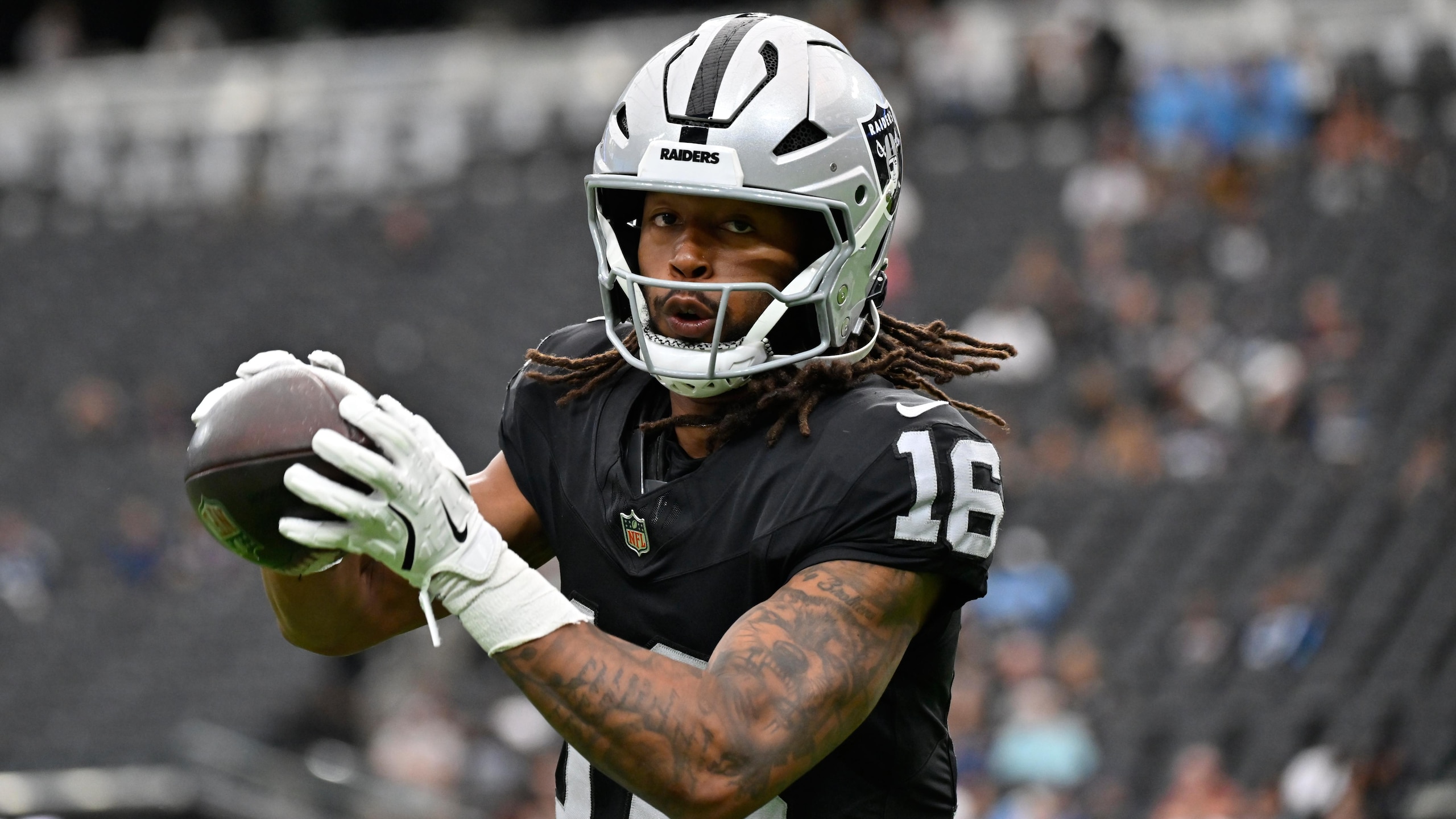 Titans Raiders Football
