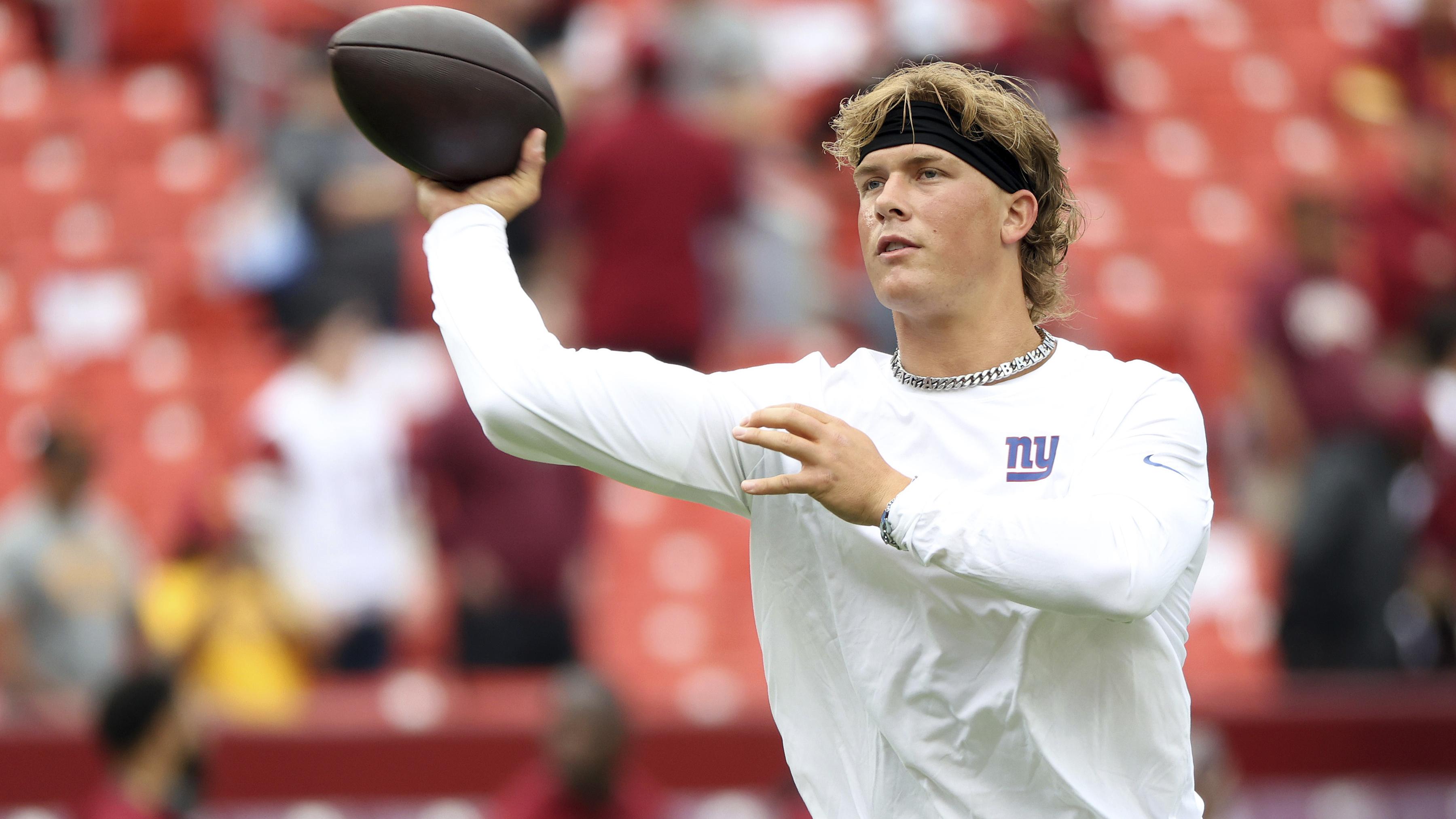 Jaxson Dart Praised as ‘Tough as S–t’ by Giants Insider amid Russell Wilson Struggles