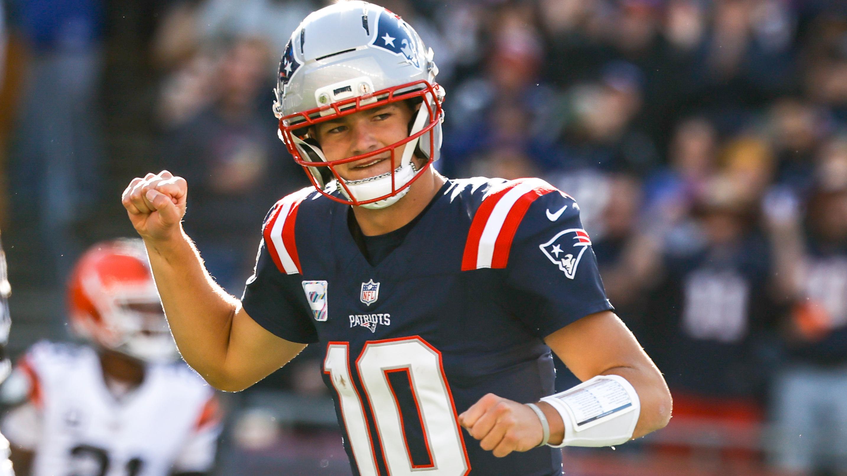 Browns Patriots Football