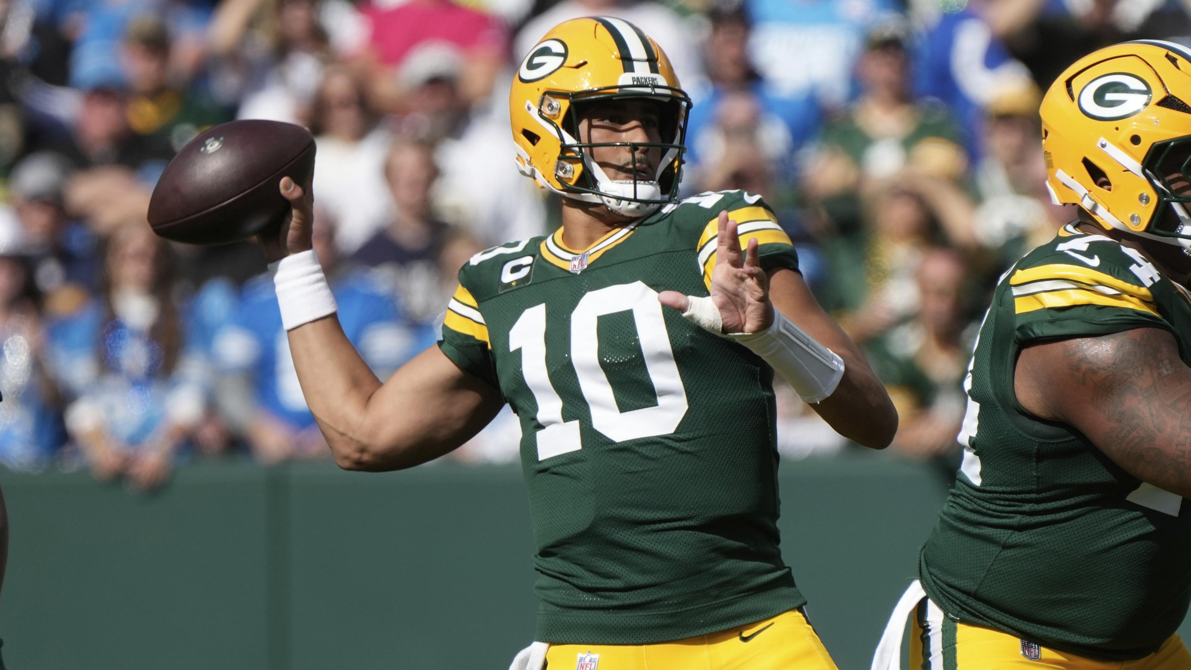 Lions Packers Football