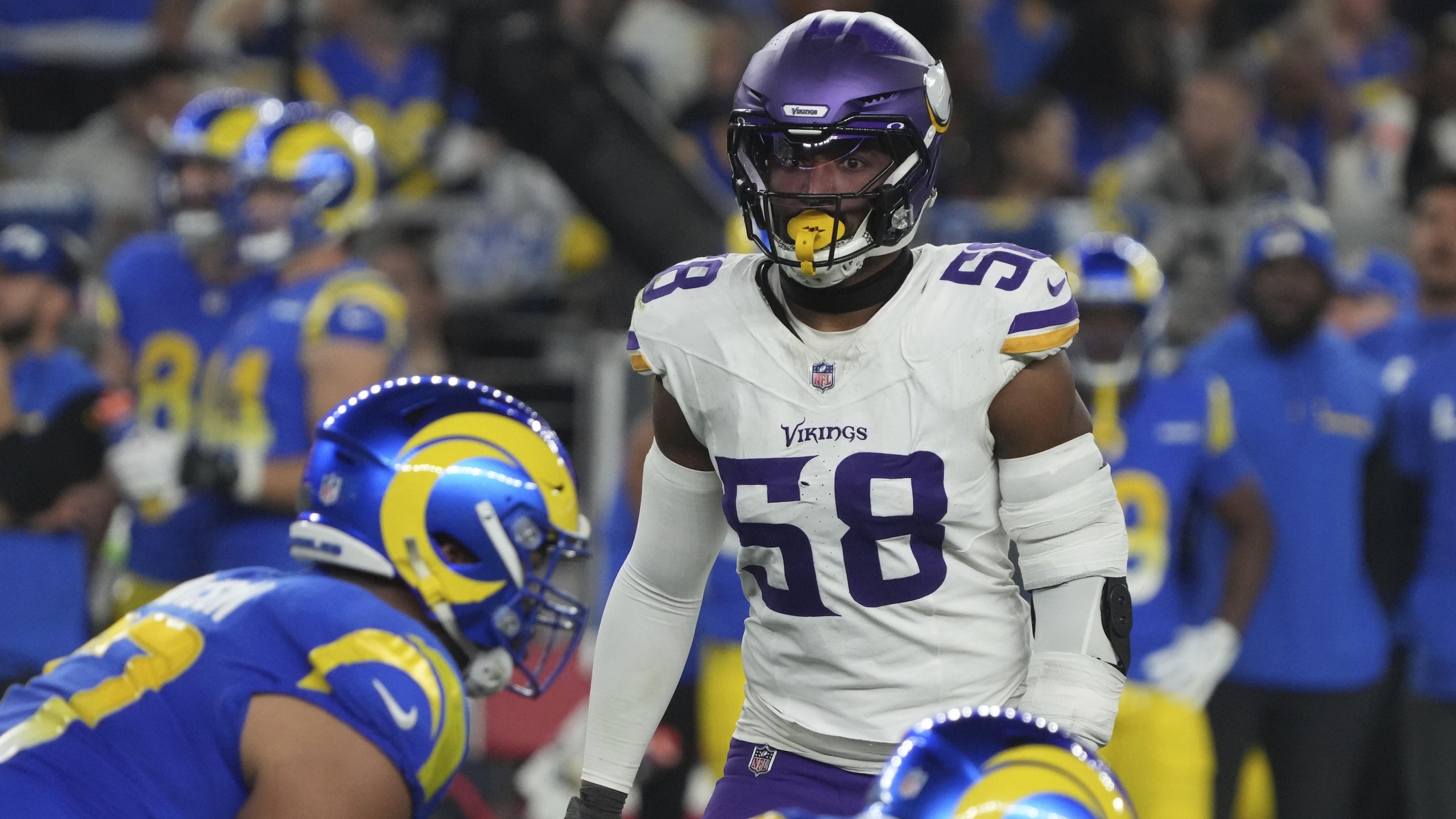 Vikings Rams Football