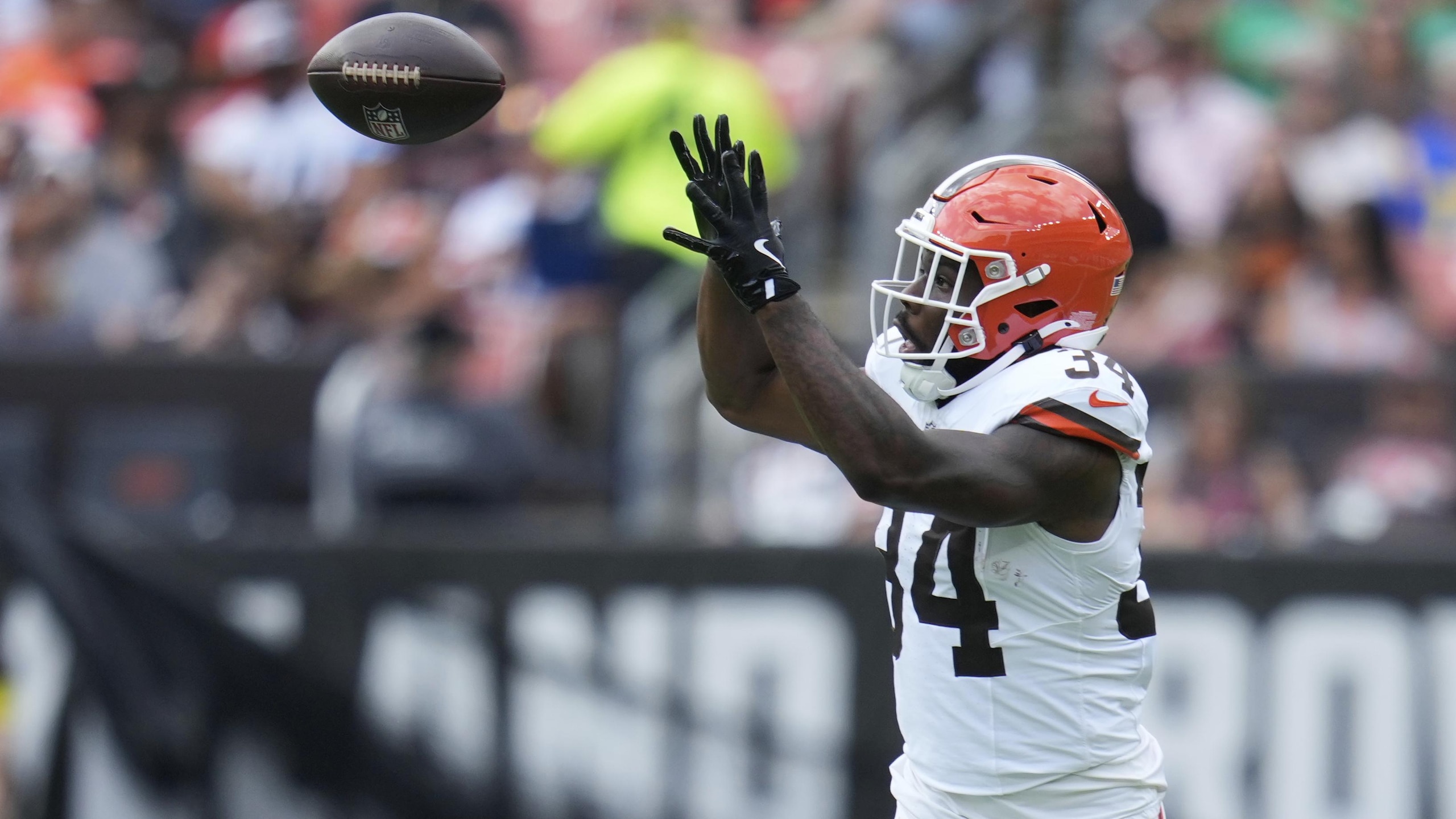 Rams Browns Football