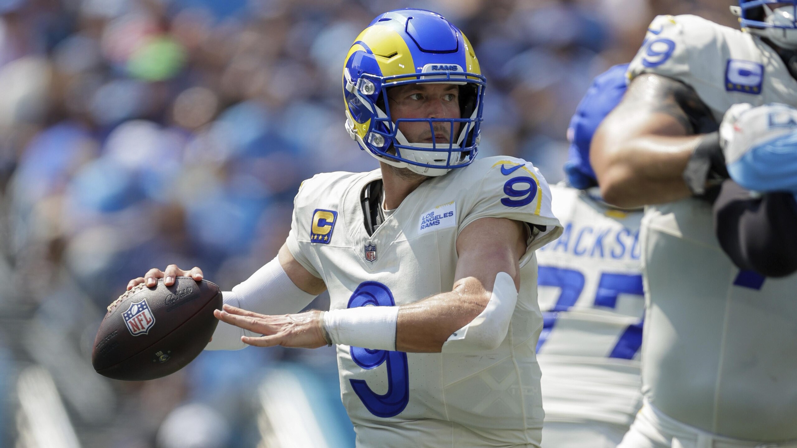 Rams Titans Football
