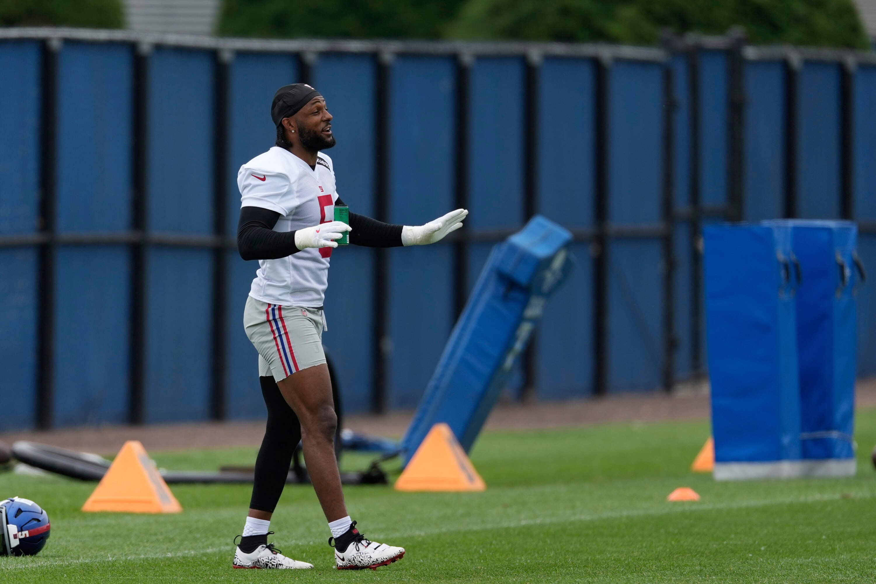 Kayvon Thibodeaux Throws Punch At Giants Practice, Session Ends After Multiple Fights