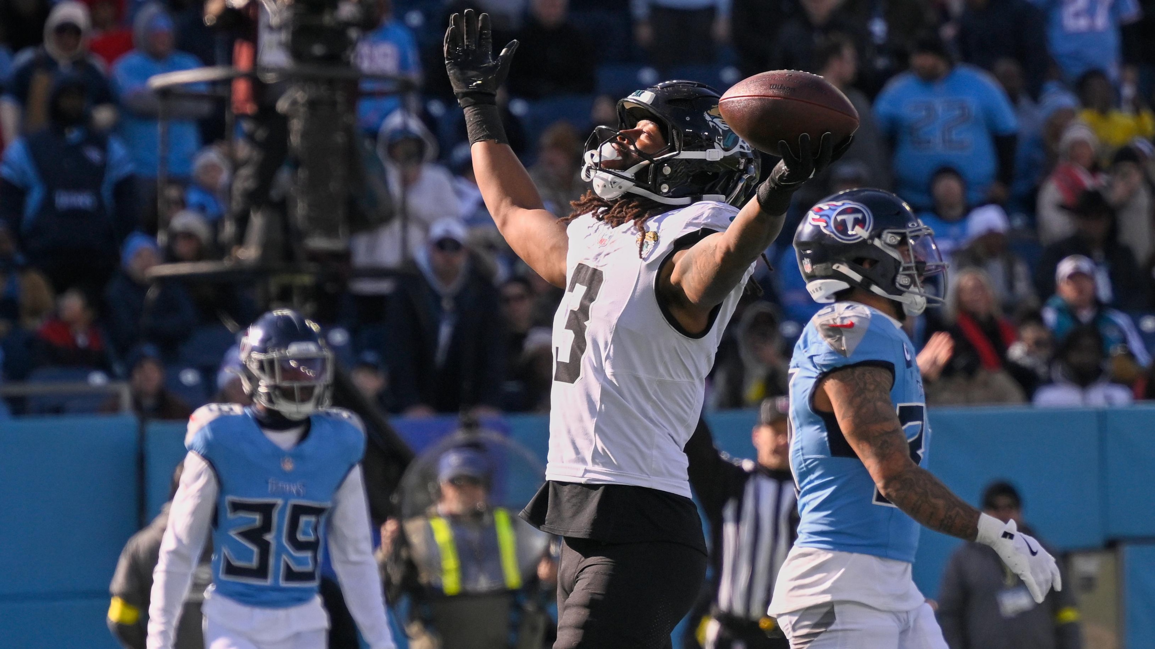 JAGUARS TITANS
