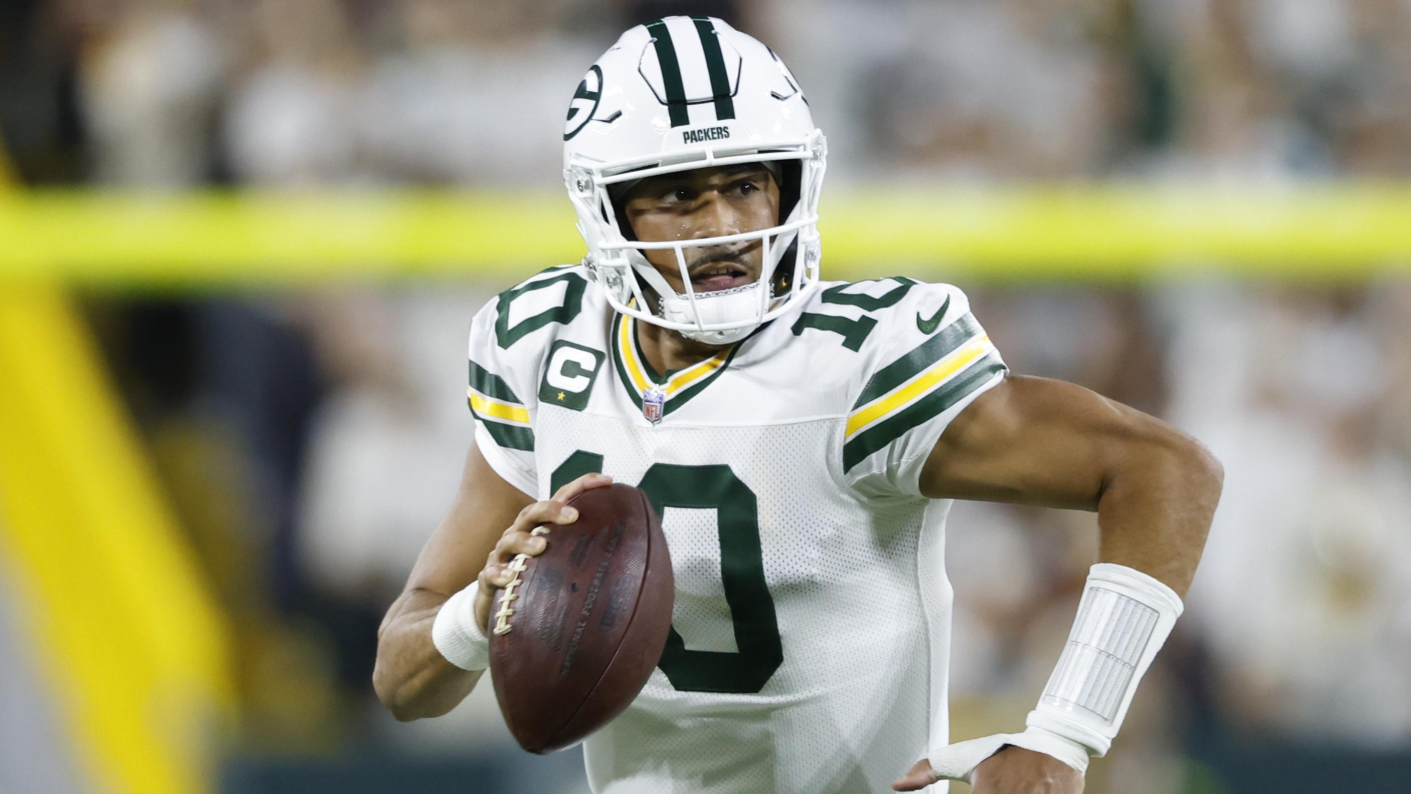 Commanders Packers Football