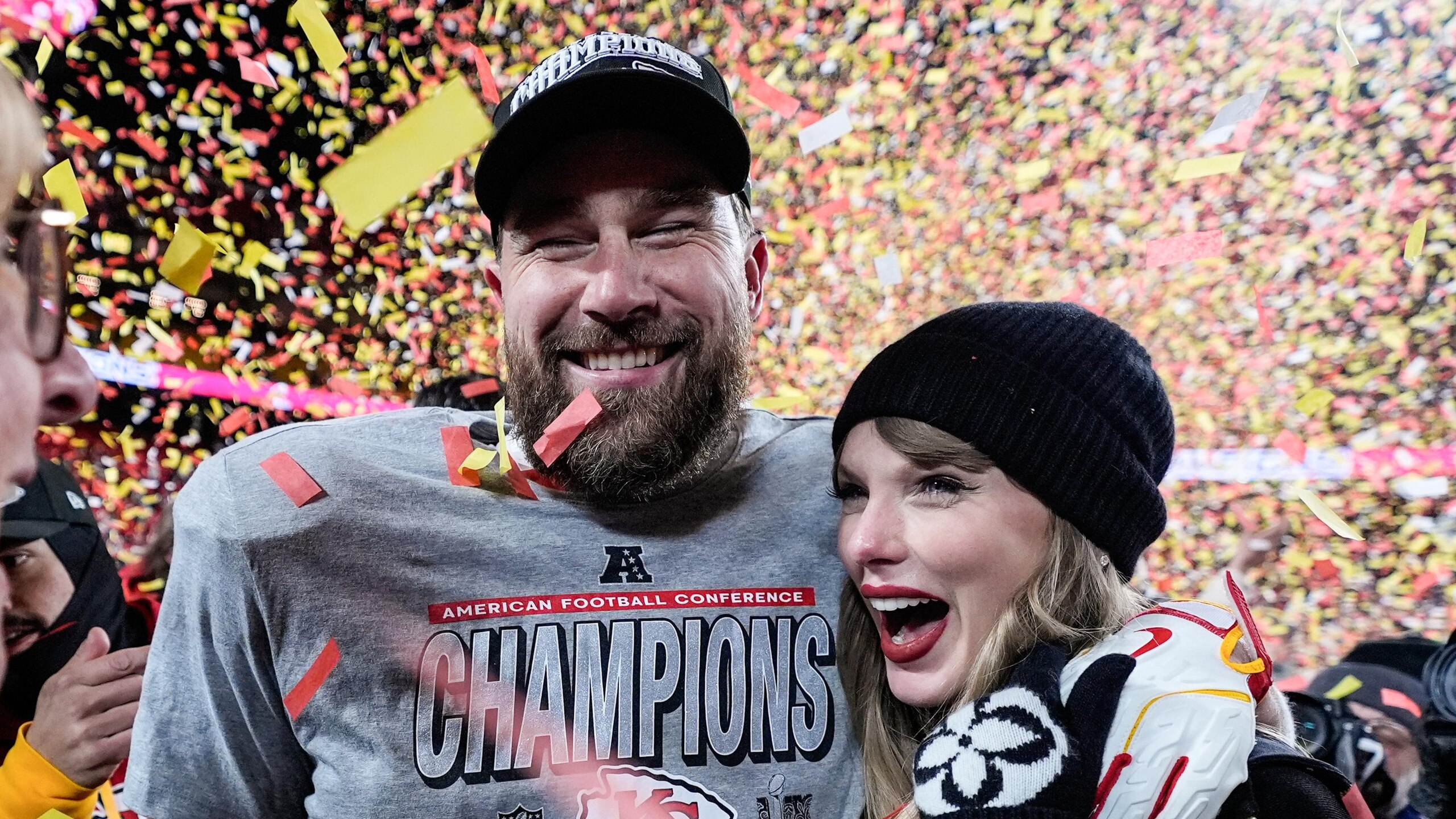 People - Travis Kelce - Taylor Swift