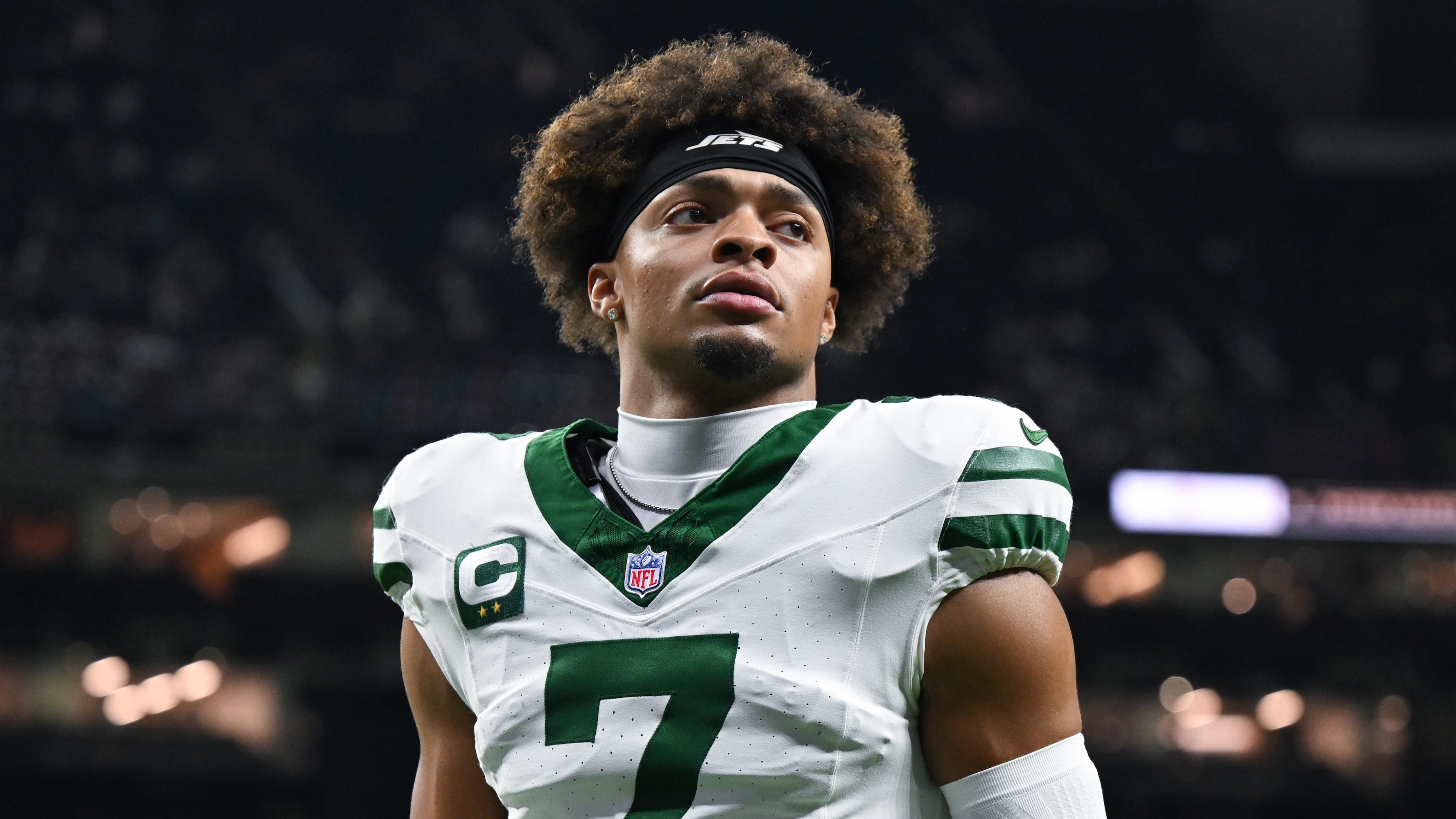 Justin Fields Reportedly Traded to Chiefs from Jets Amid Mahomes Injury Rehab, Updated Salary Cap