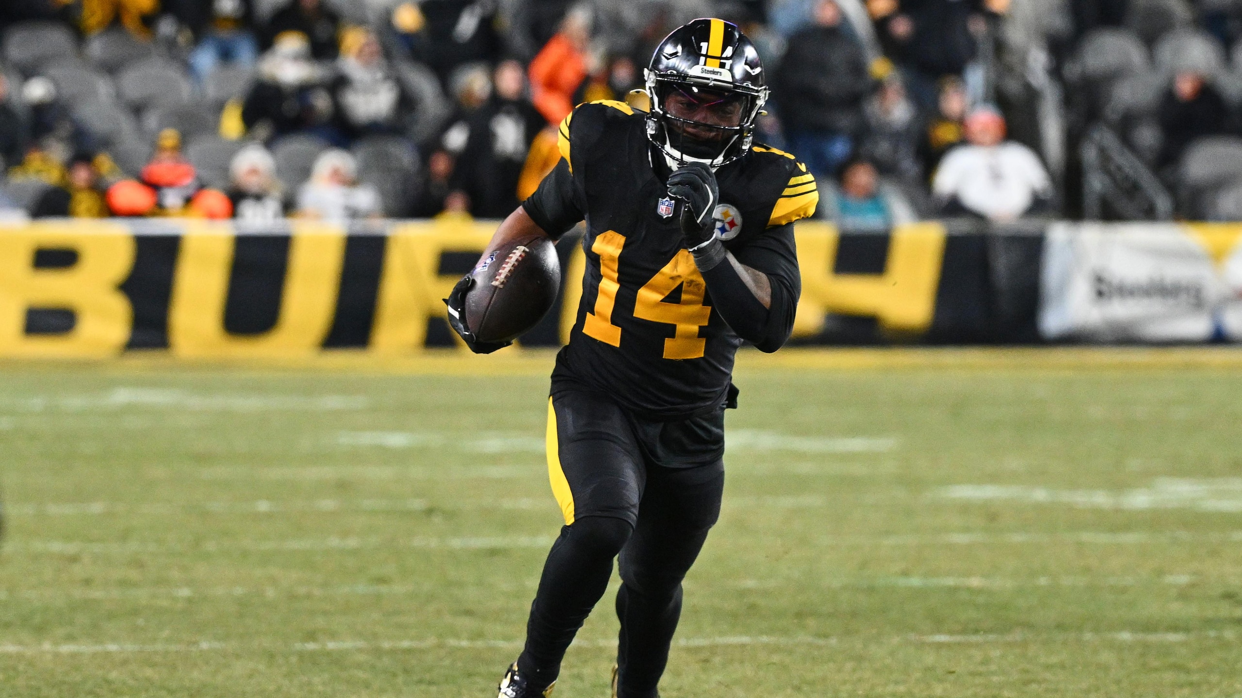 Dolphins Steelers Football