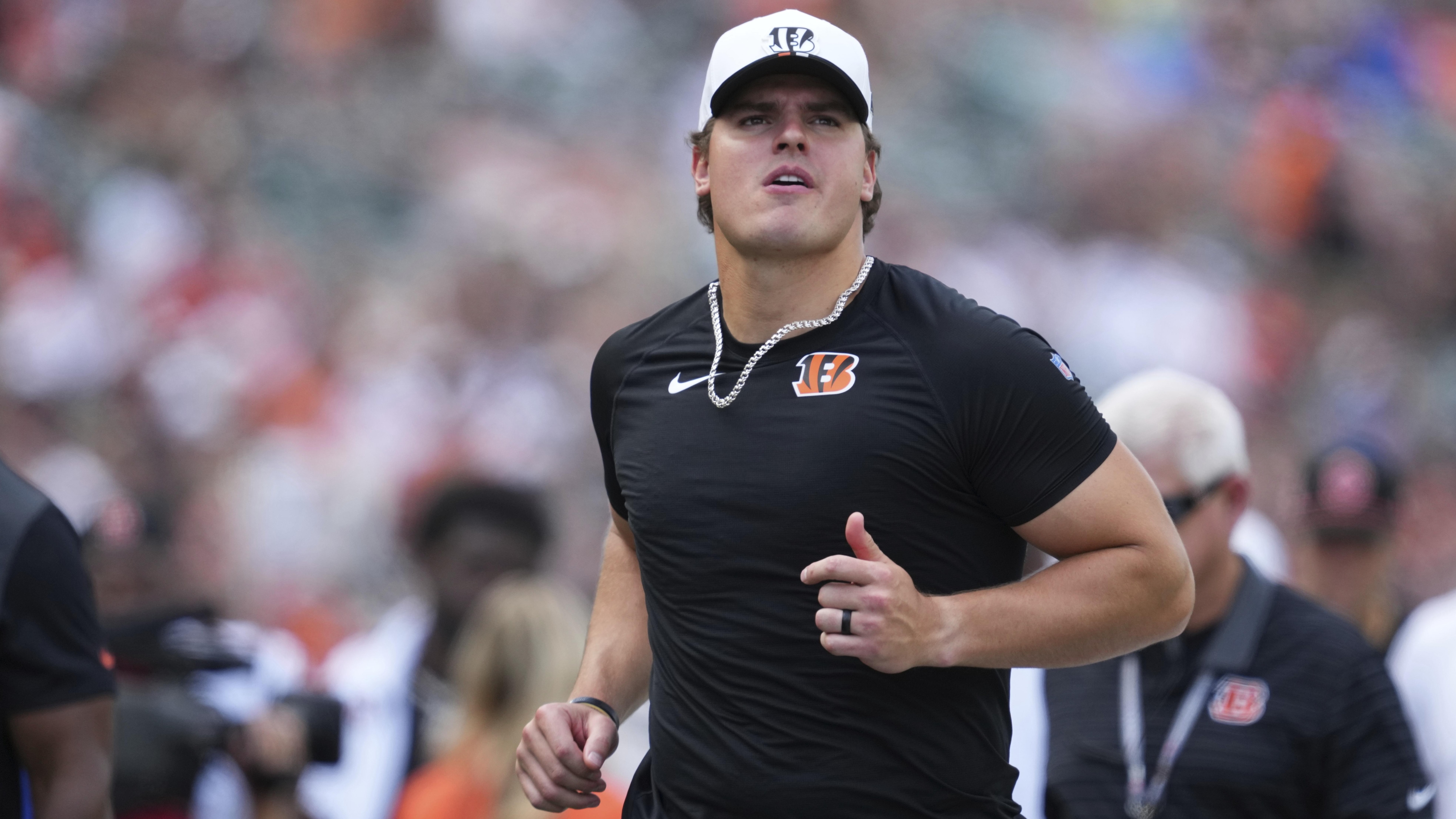 Trey Hendrickson's Revised Bengals Contract Reportedly Doesn't Have No-Tag  Clause