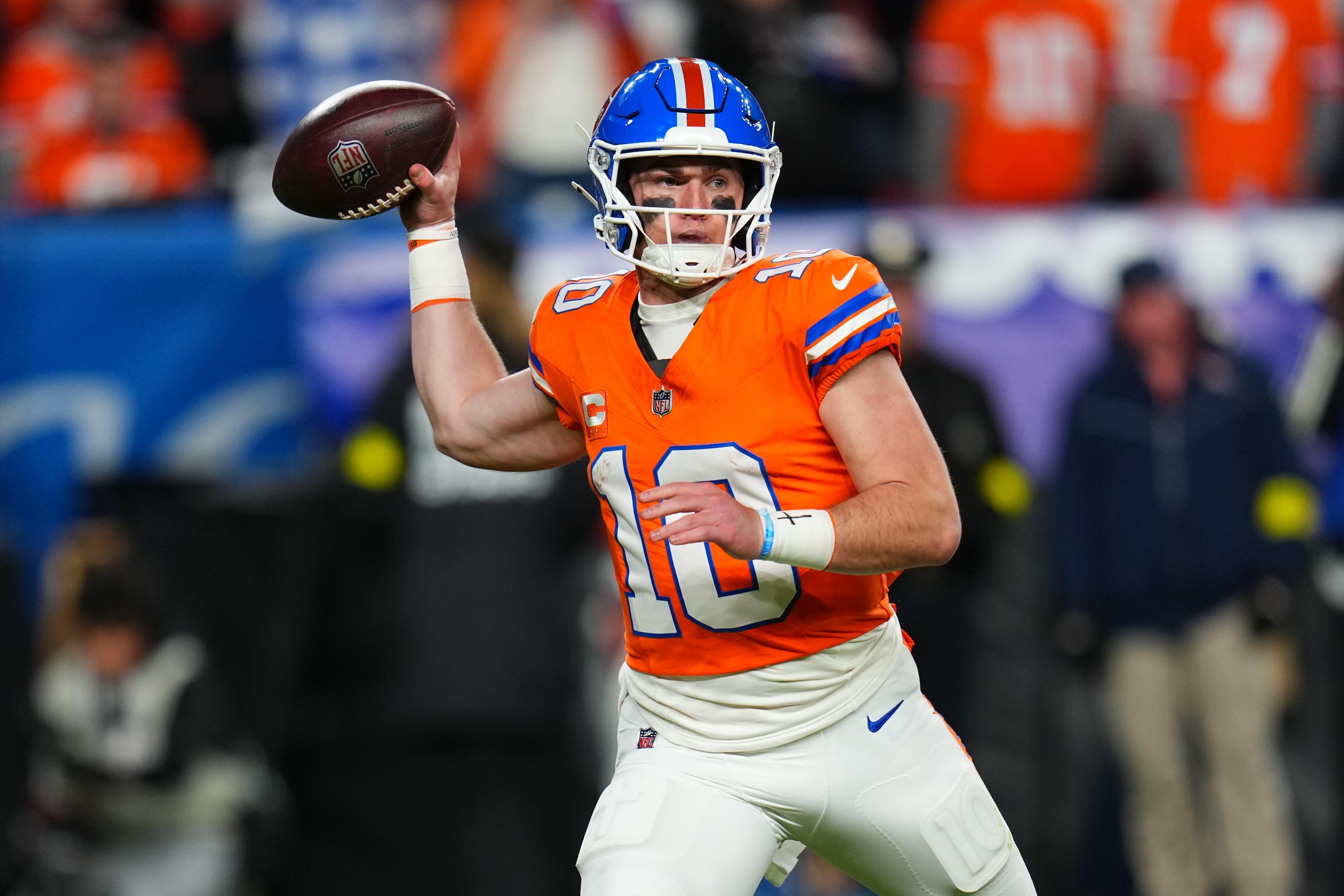 Raiders Broncos Football