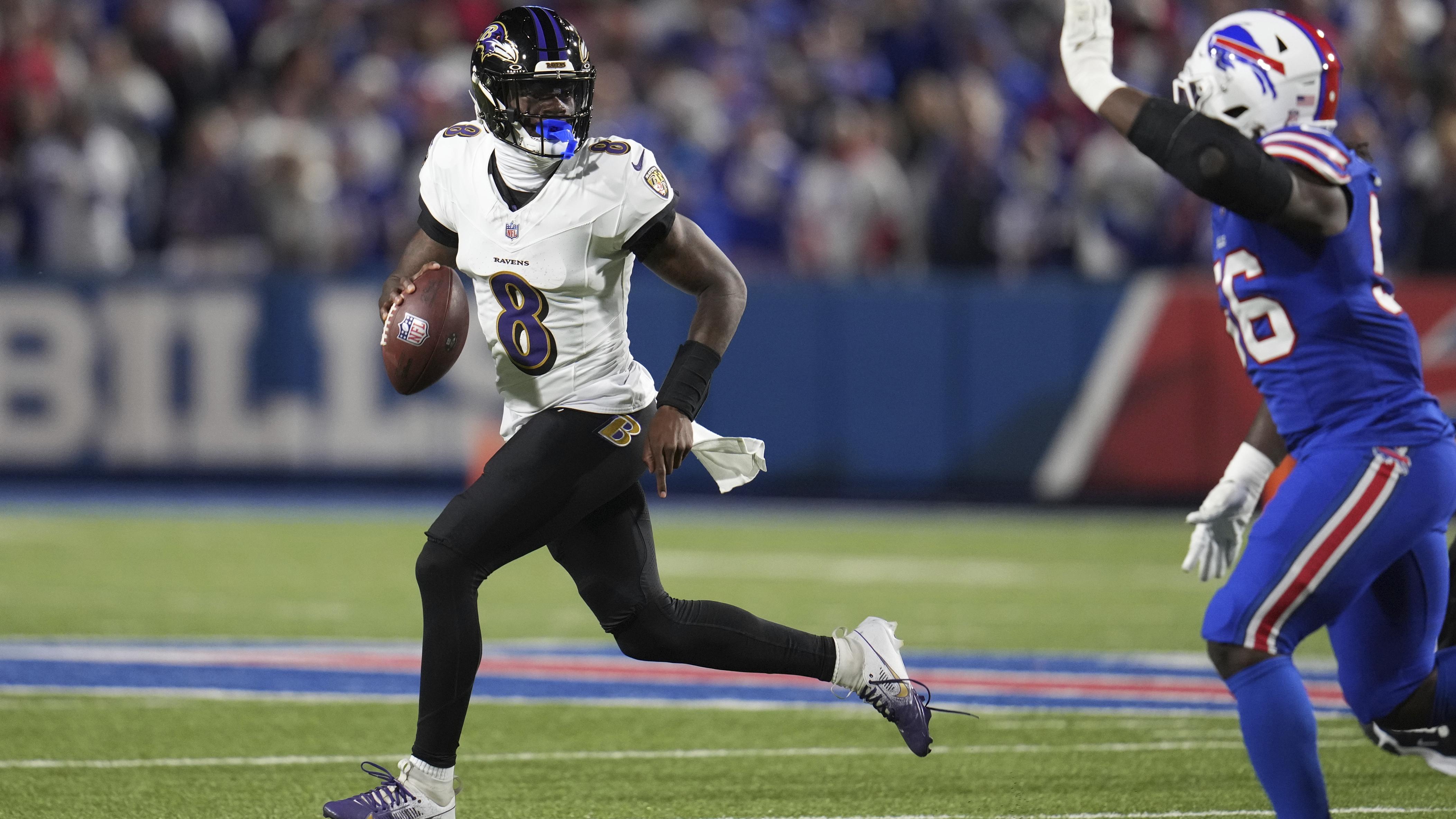 Lamar Jackson Shoves Fan Who Hit Ravens Players’ Helmets After TD, Bills Eject Fan