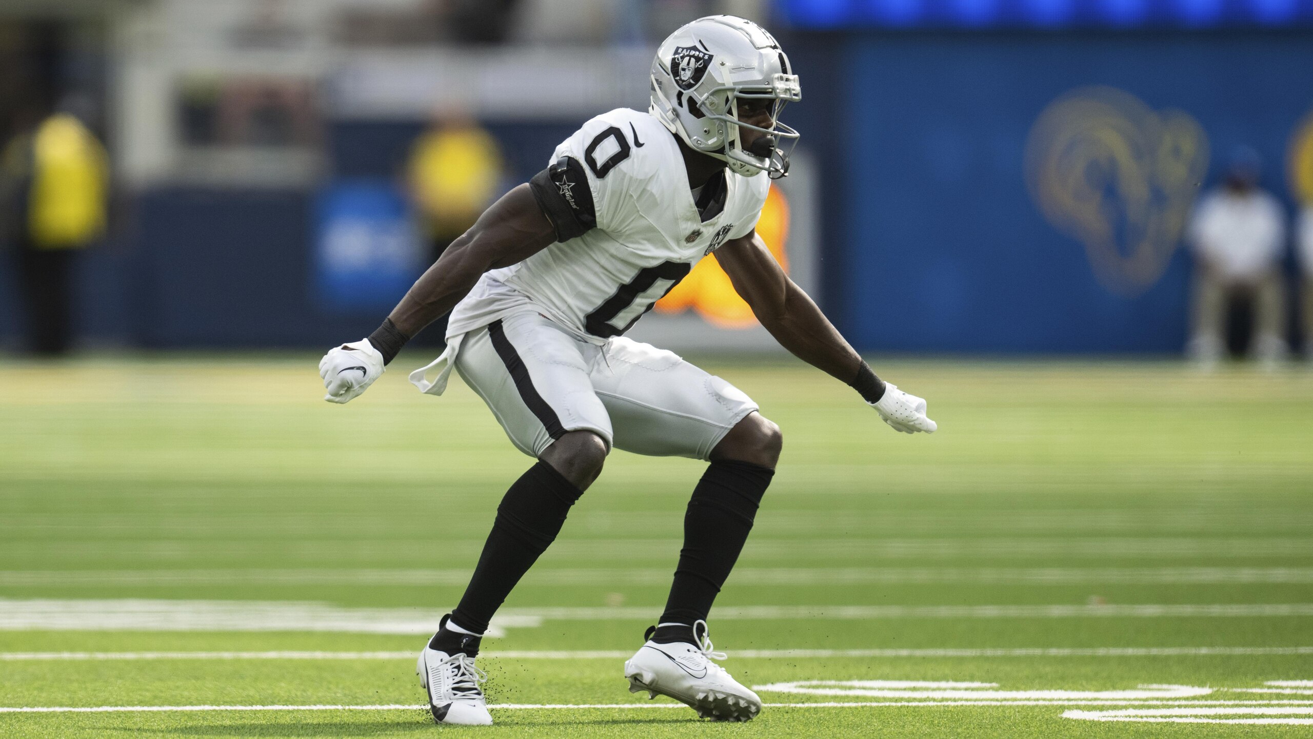 Raiders Rams Football