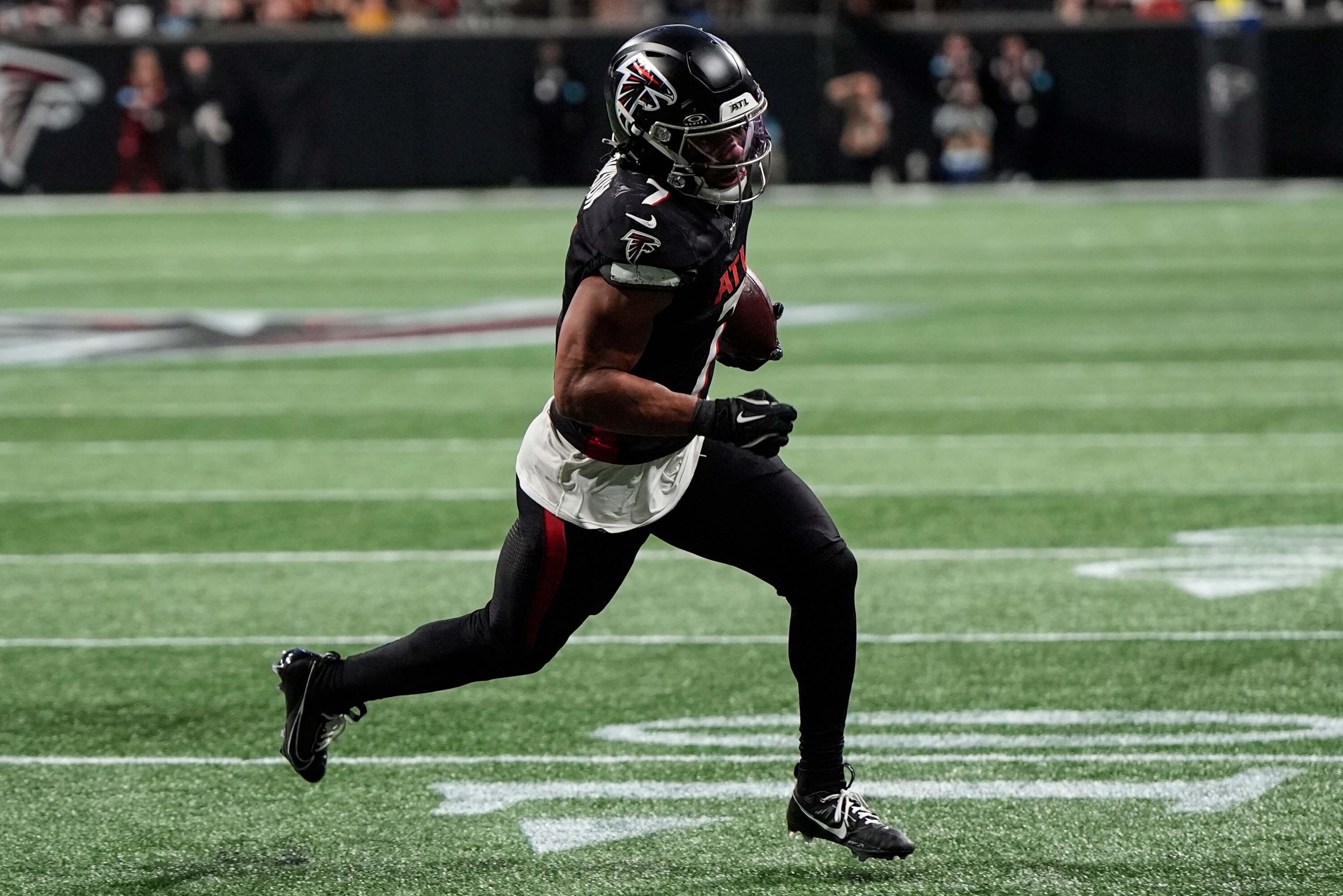Bijan Robinson Says 'We'll See' on Olympics Flag Football, Would Be 'Honor' to Rep USA