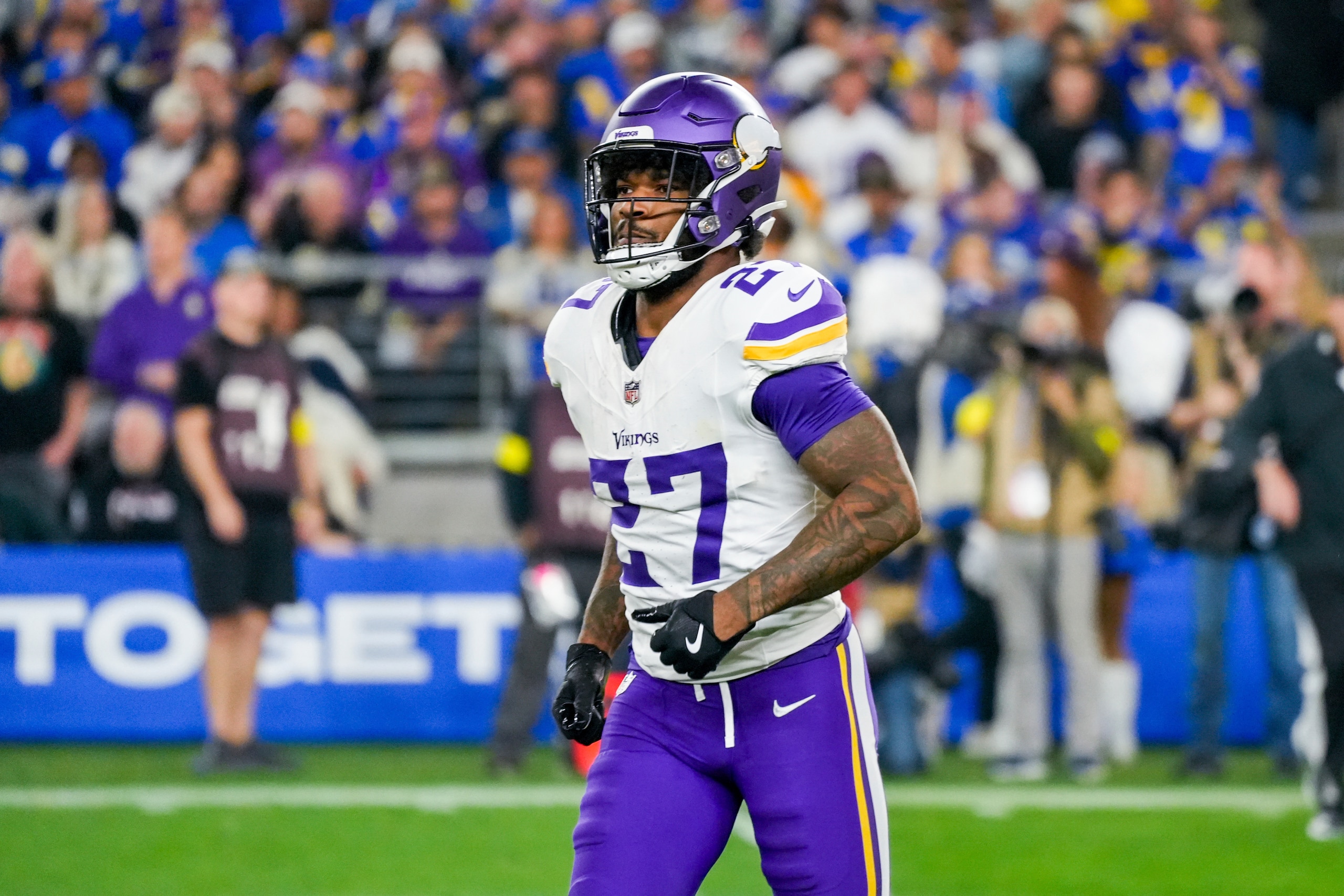 Vikings Rams Football