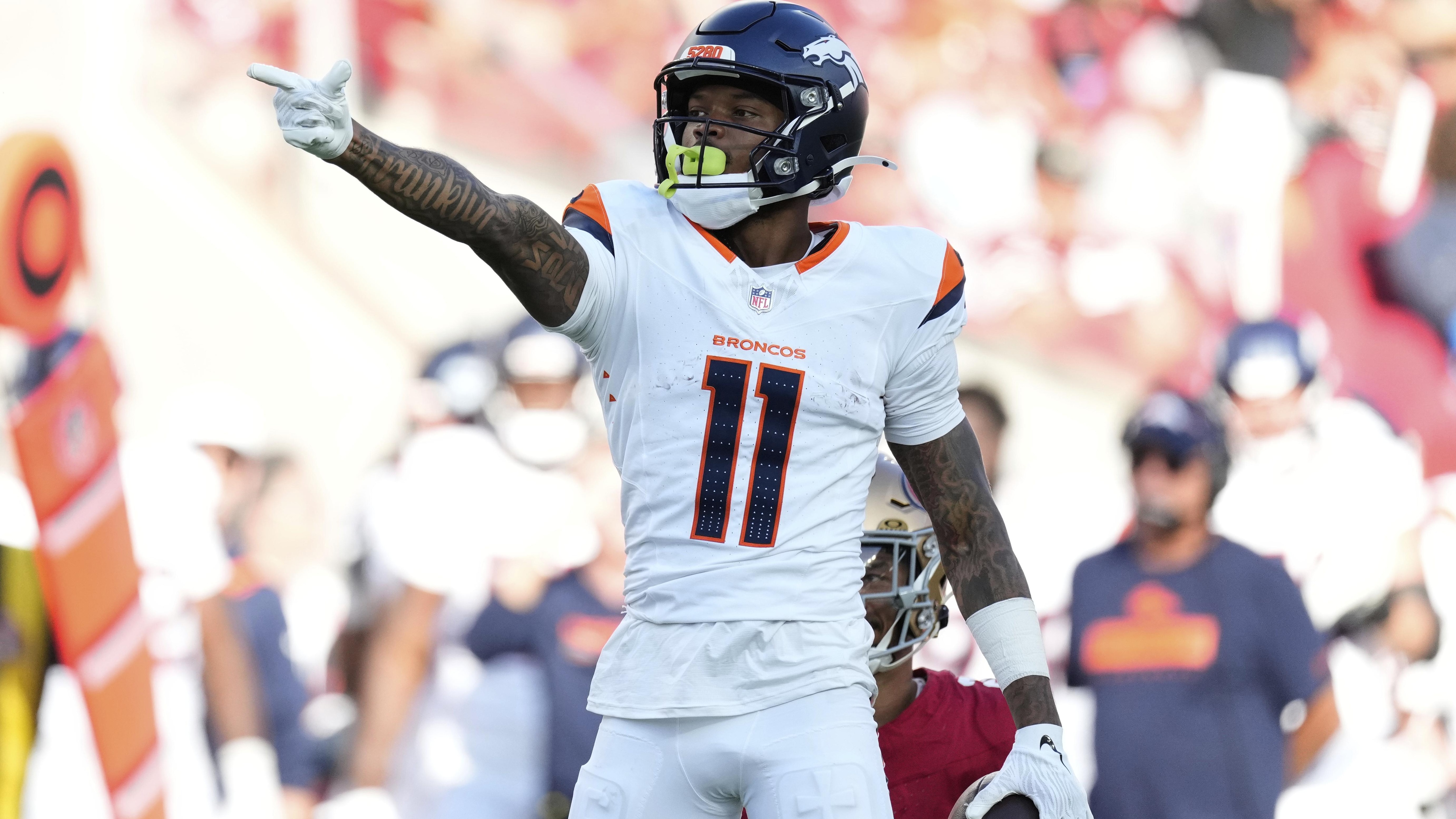 Broncos 49ers Football