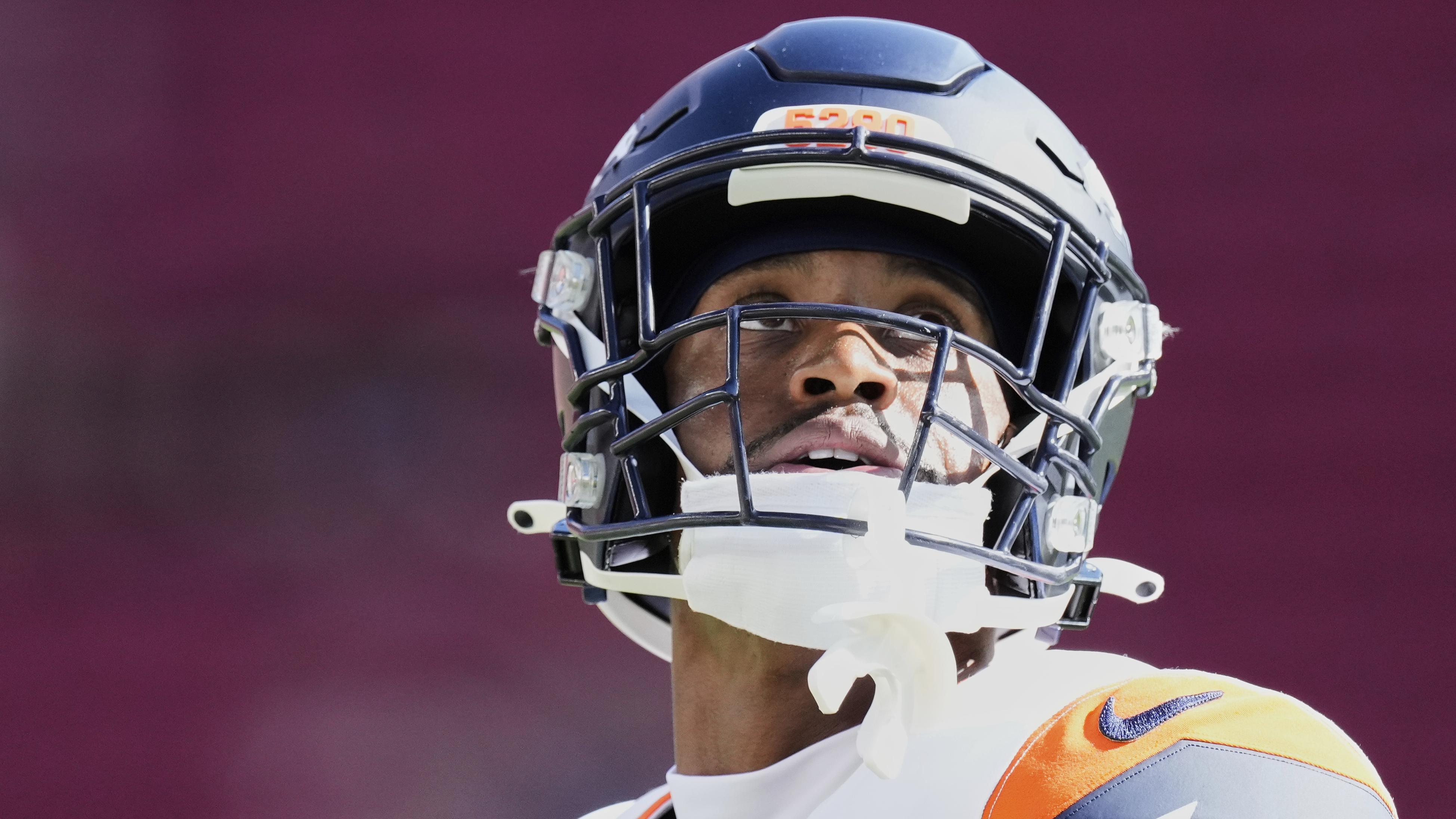 Broncos 49ers Football