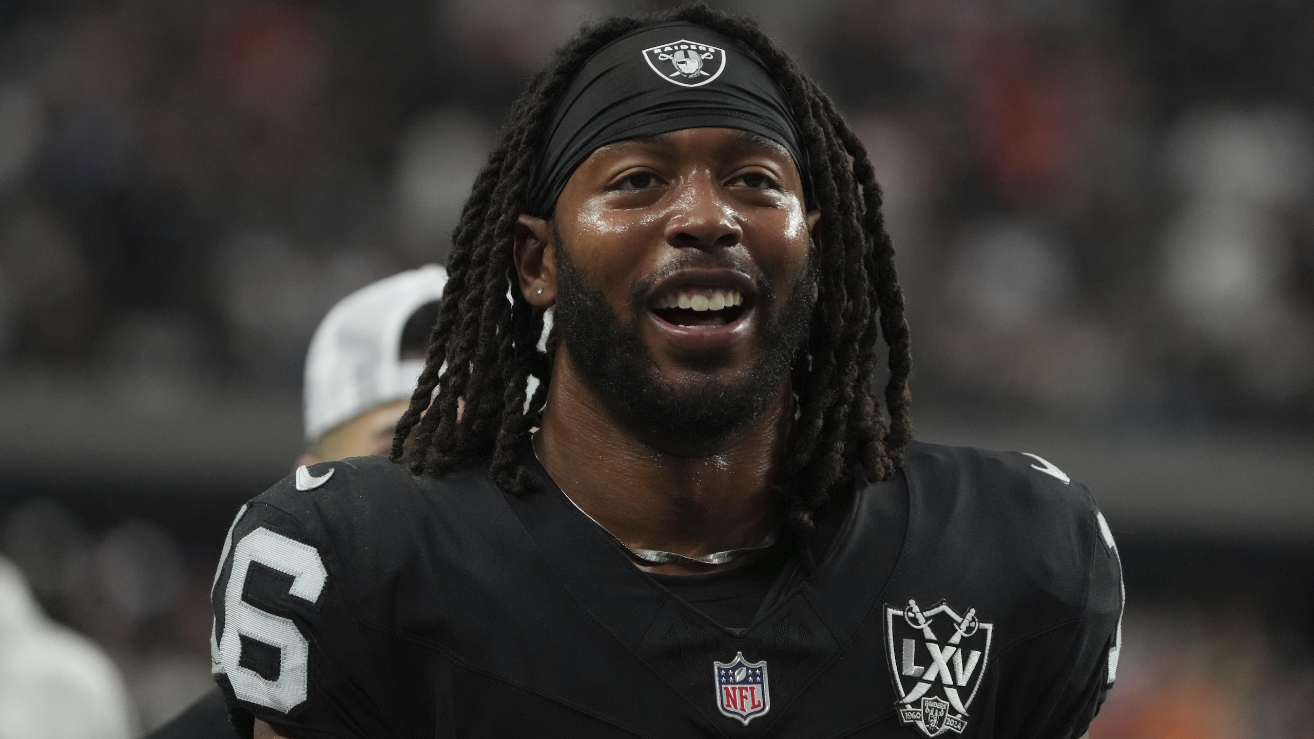 Broncos Raiders Football