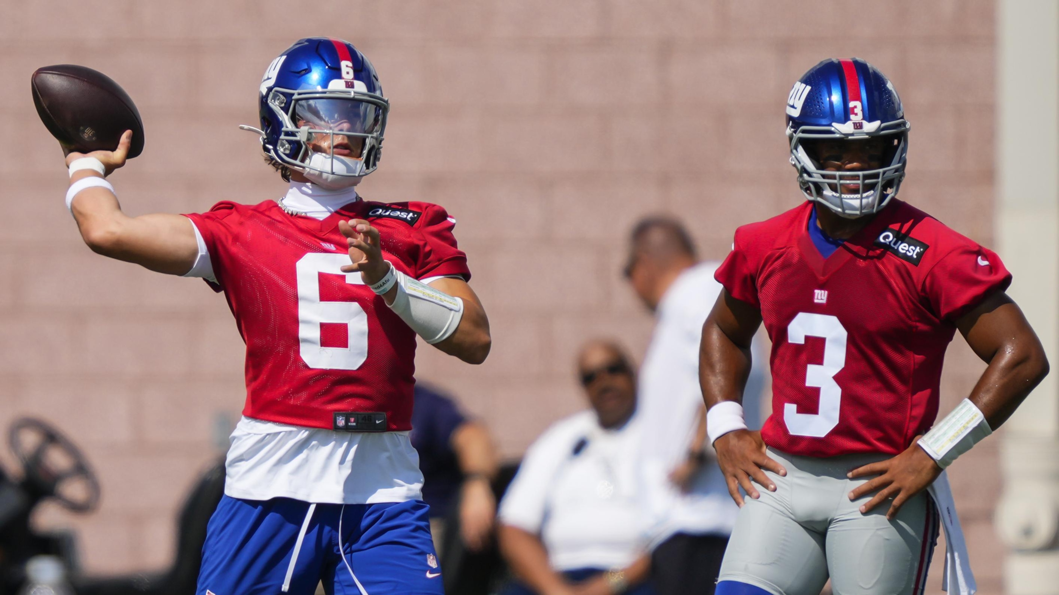 Giants' Russell Wilson Reportedly Will Start vs. Bills, Dart to Get 'Extended Minutes'