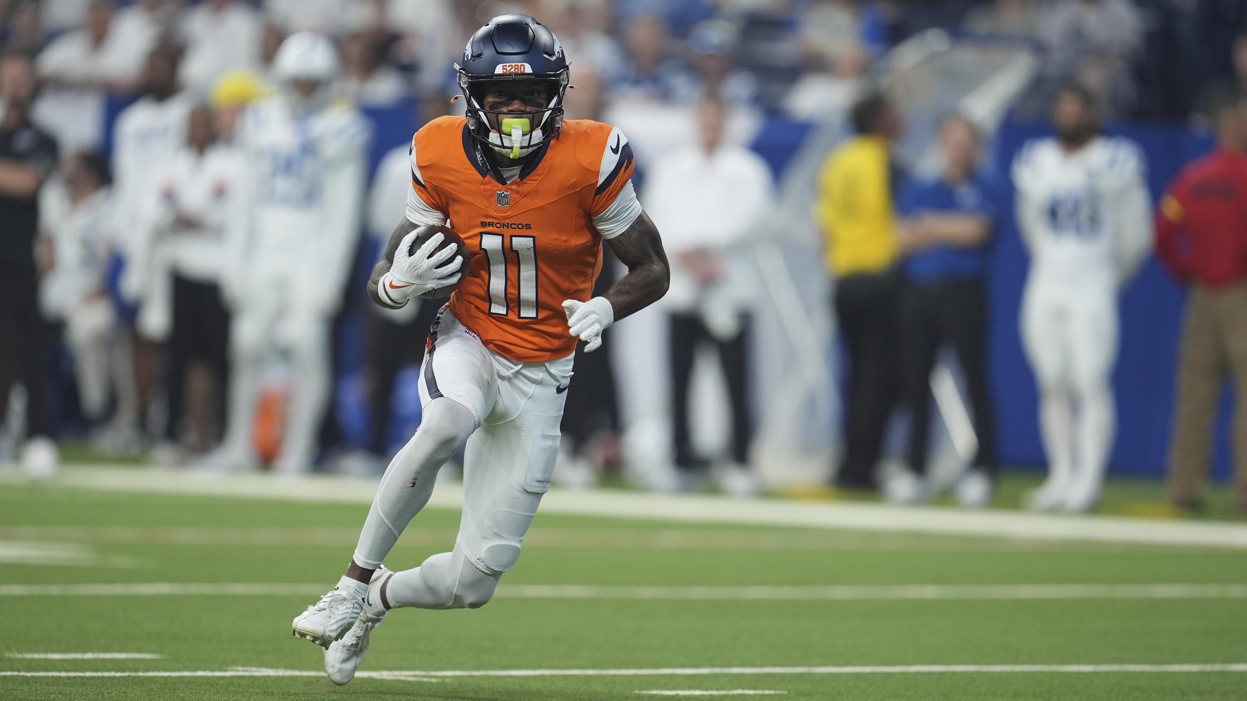 Broncos Colts Football