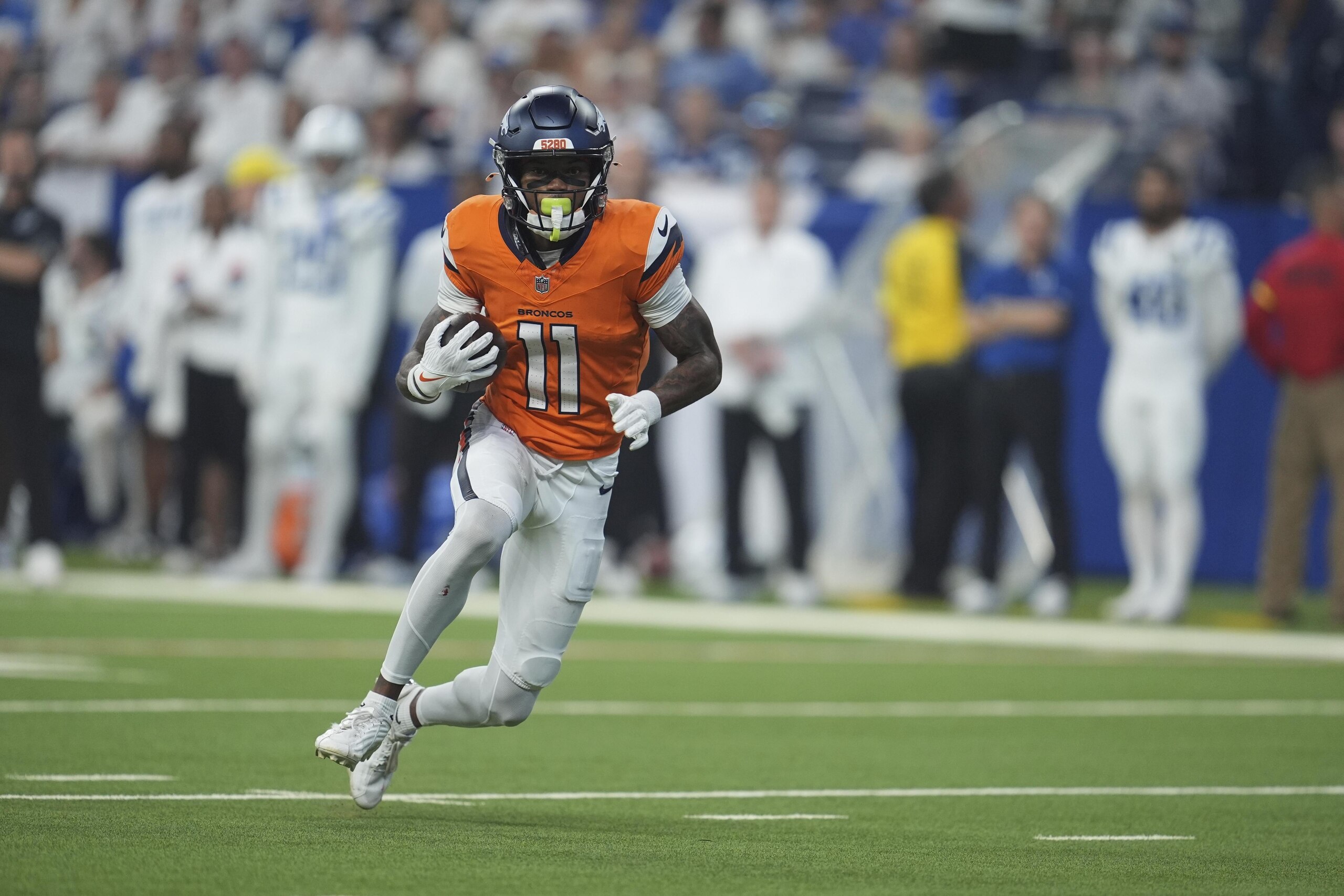 Broncos Colts Football