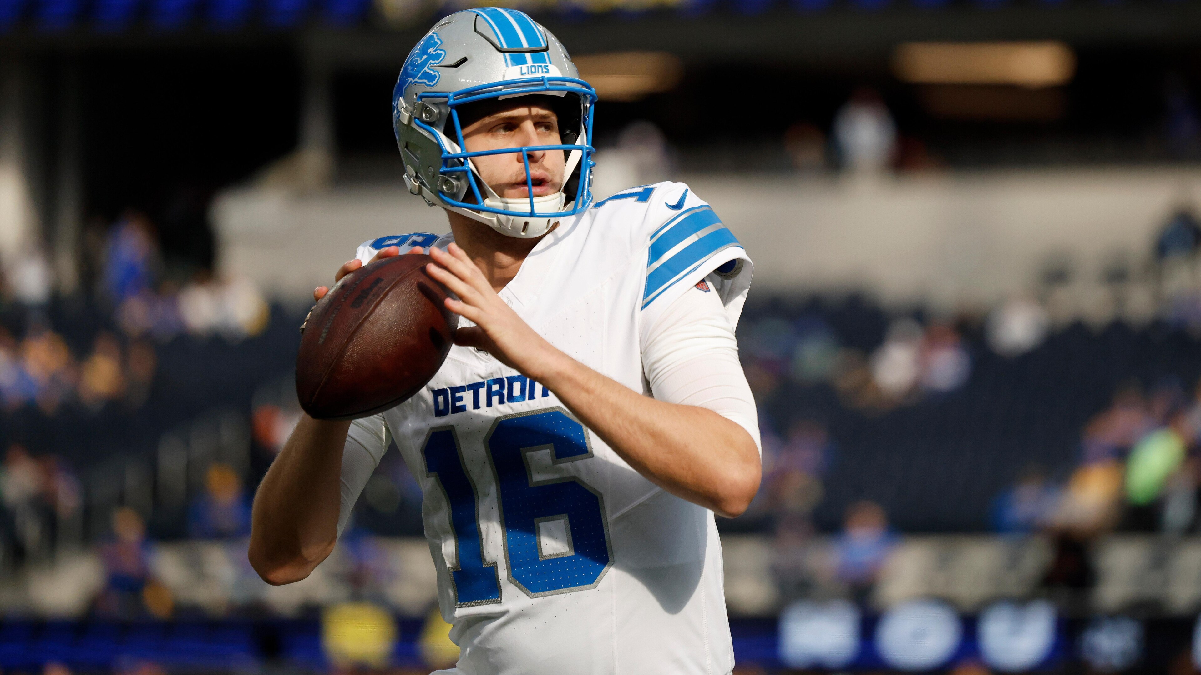 Lions Rams Football