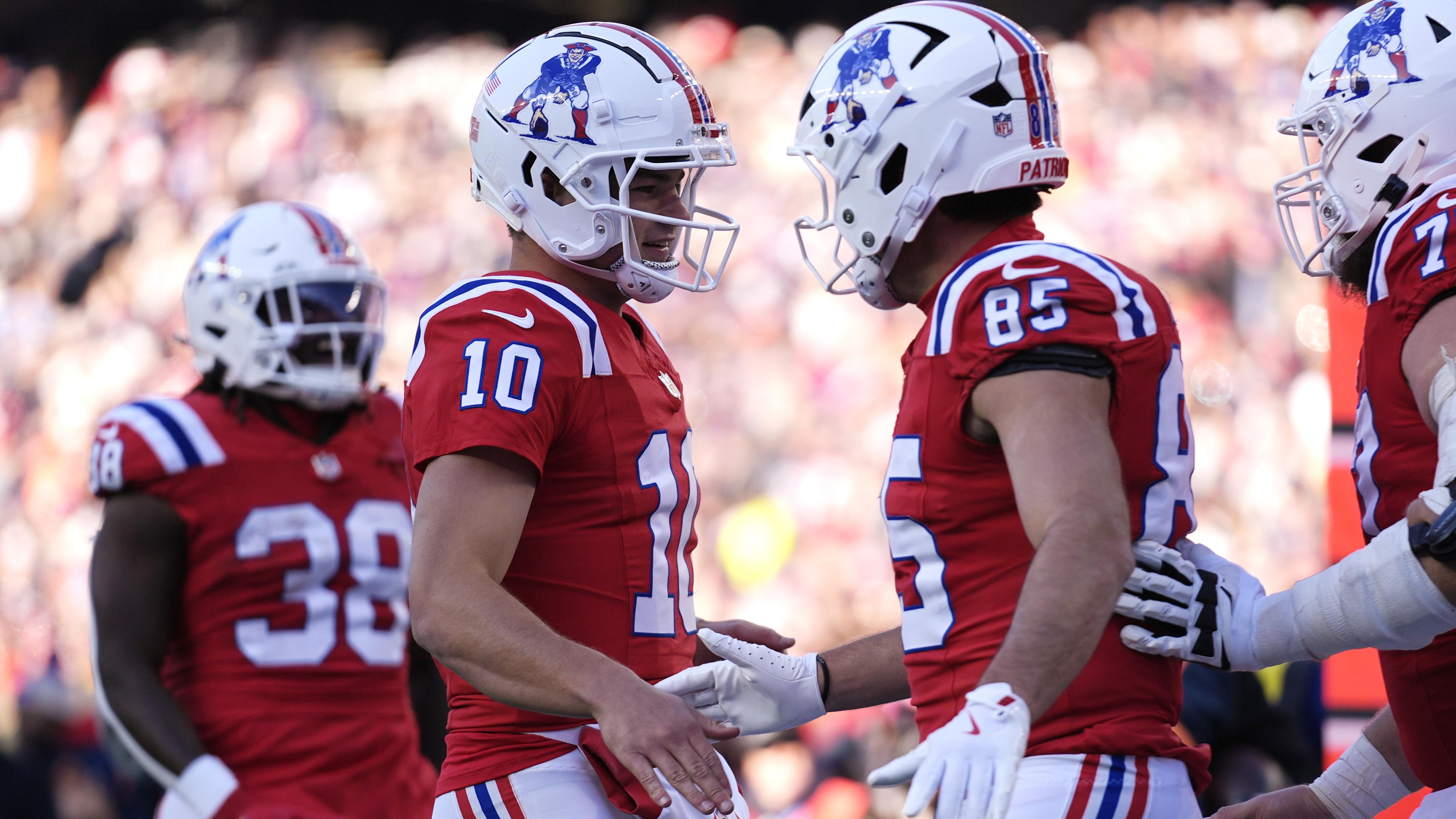 Colts Patriots Football