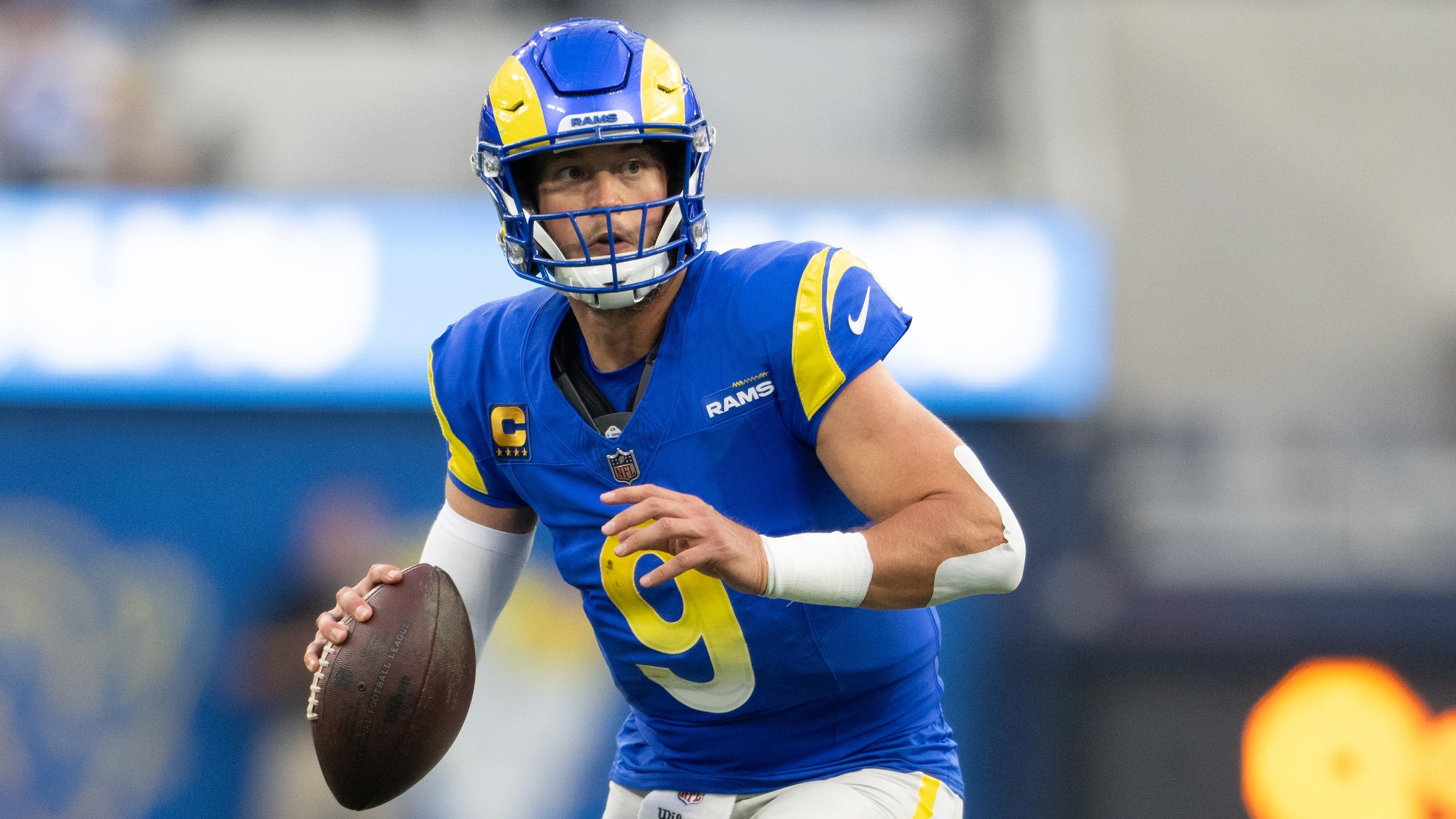 Lions Rams Football