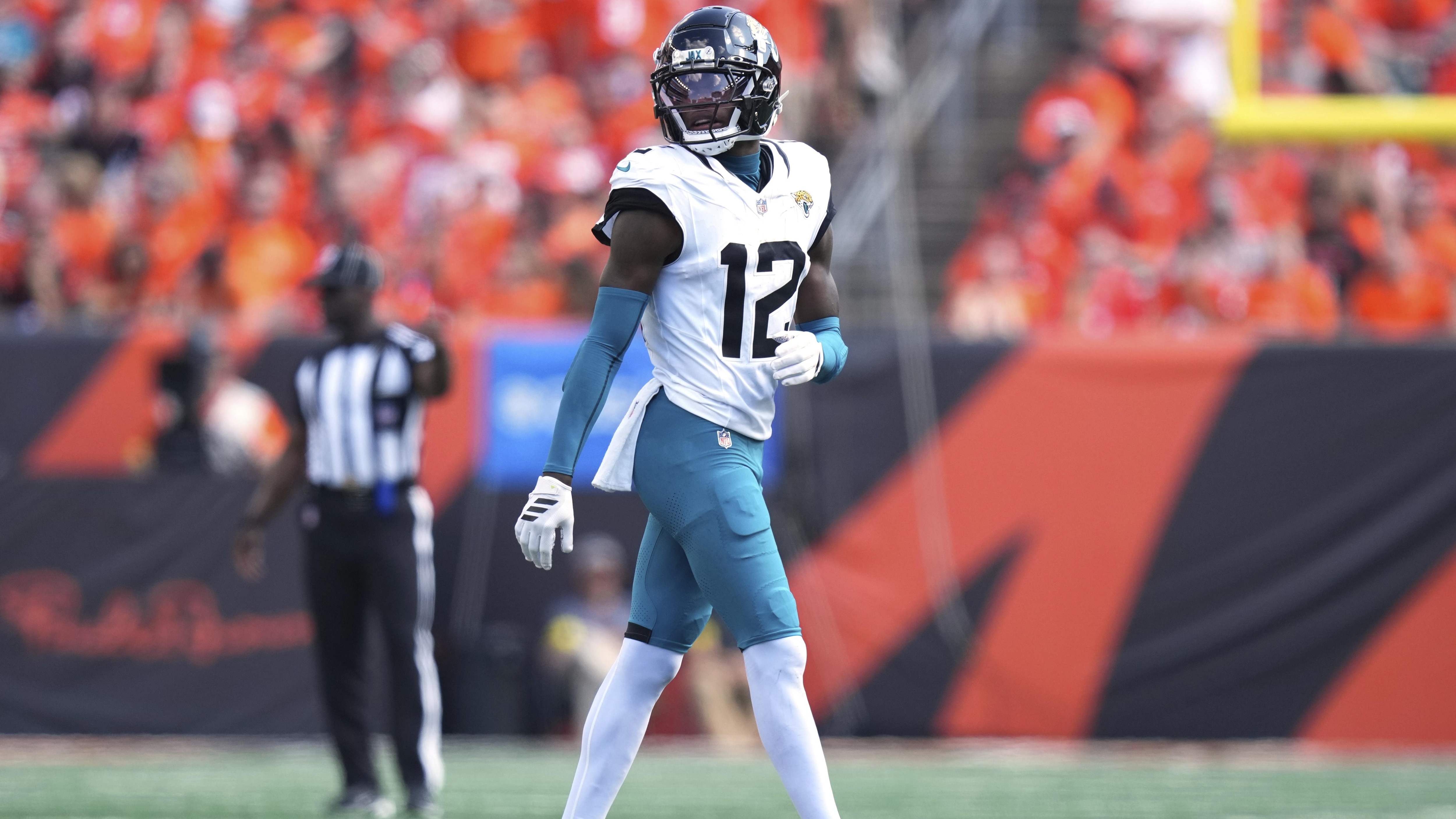 Travis Hunter’s Snap Count, Box Score in Historic Game for Jaguars in Loss to Bengals