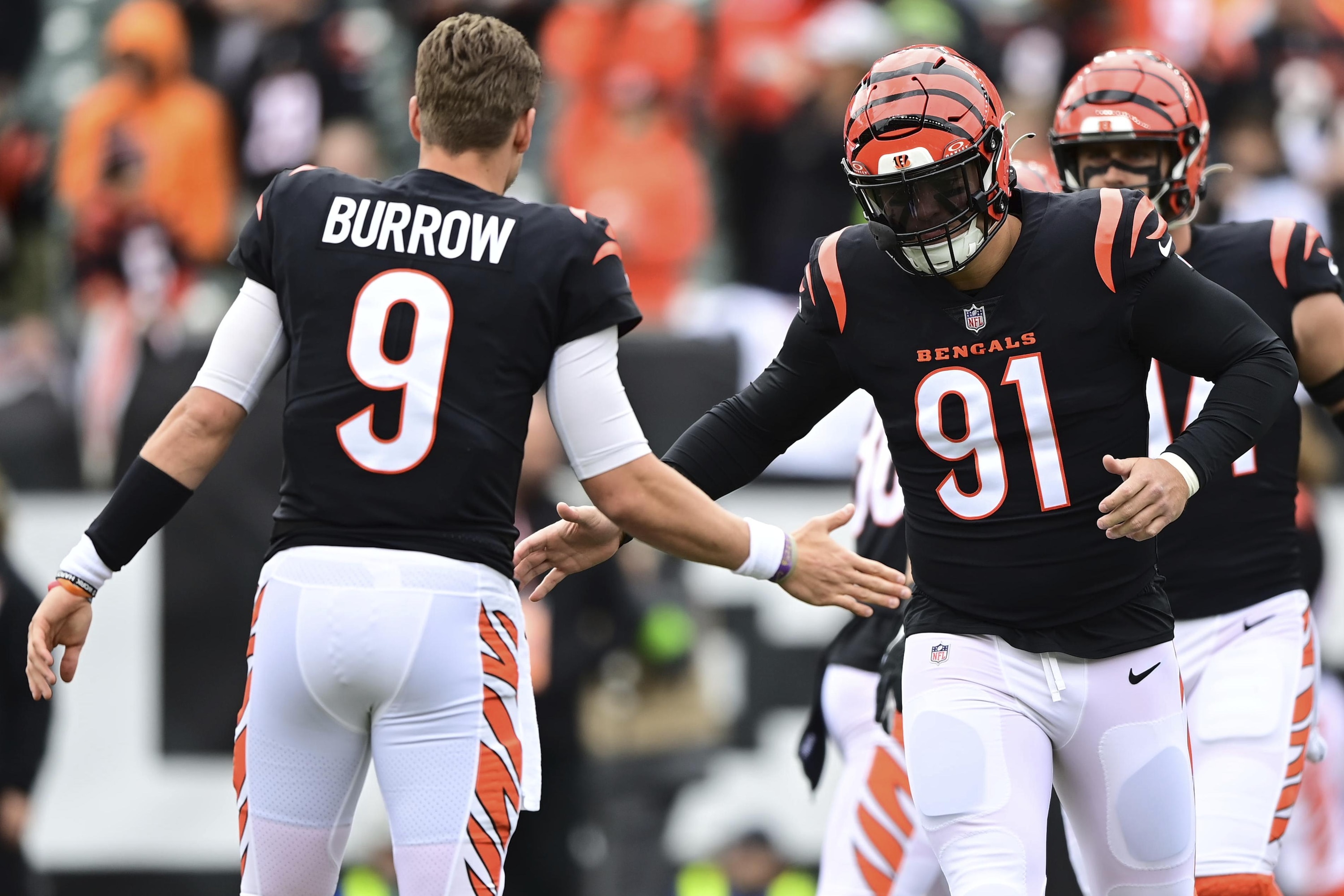 Joe Burrow Reportedly Doesn't Blame Bengals for Trey Hendrickson Contract Situation