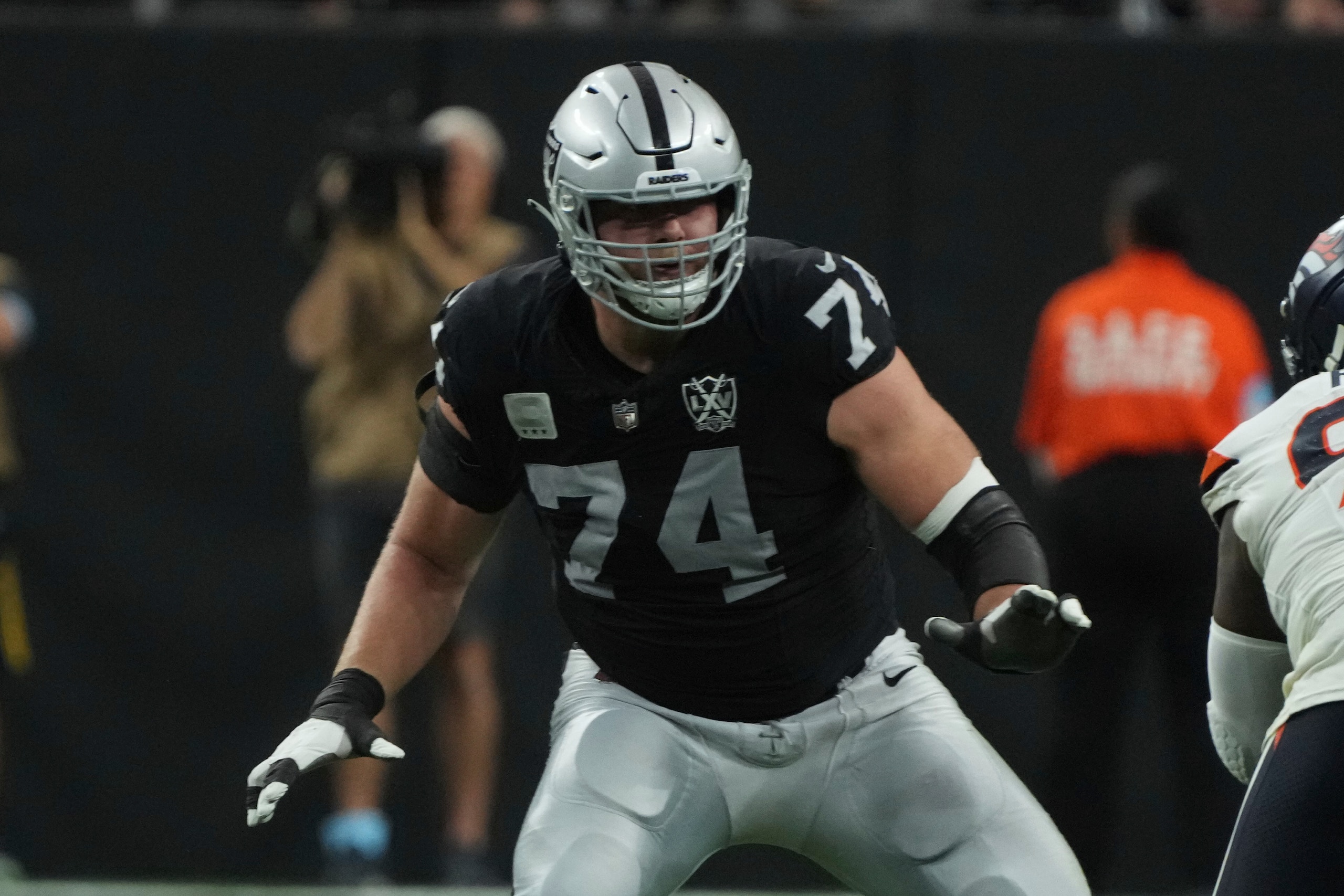 Broncos Raiders Football Broncos Raiders Football