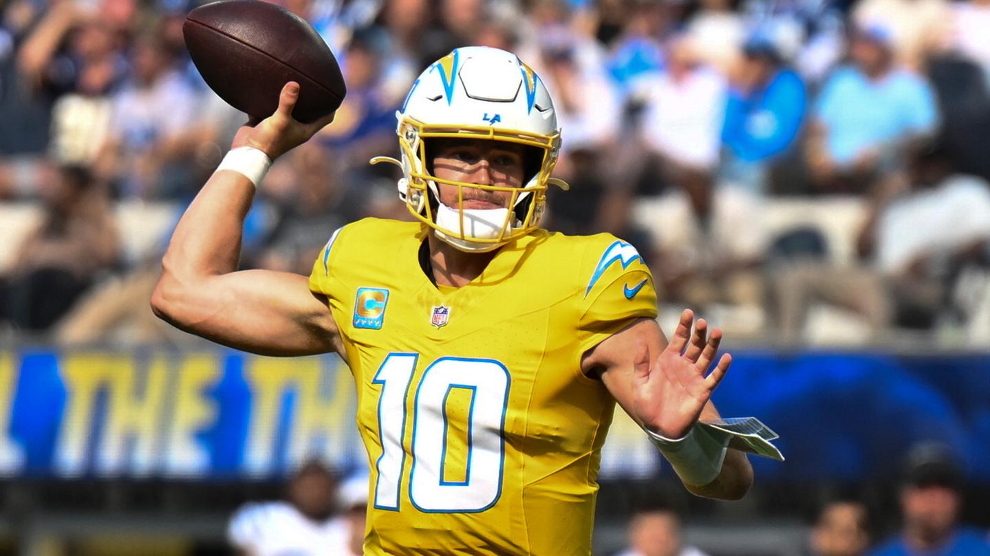 Colts Chargers Football