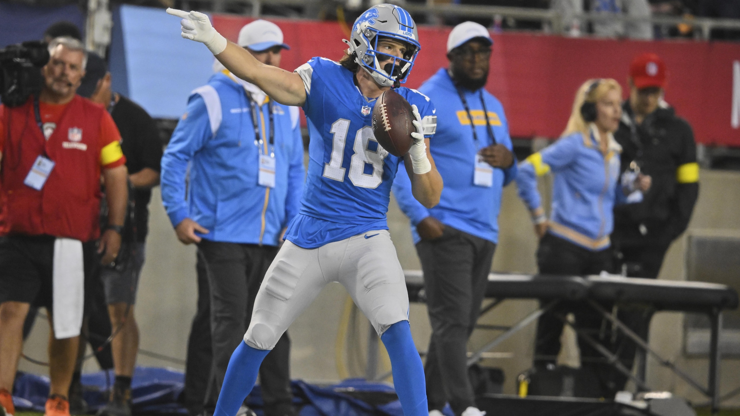 Chargers Lions Football