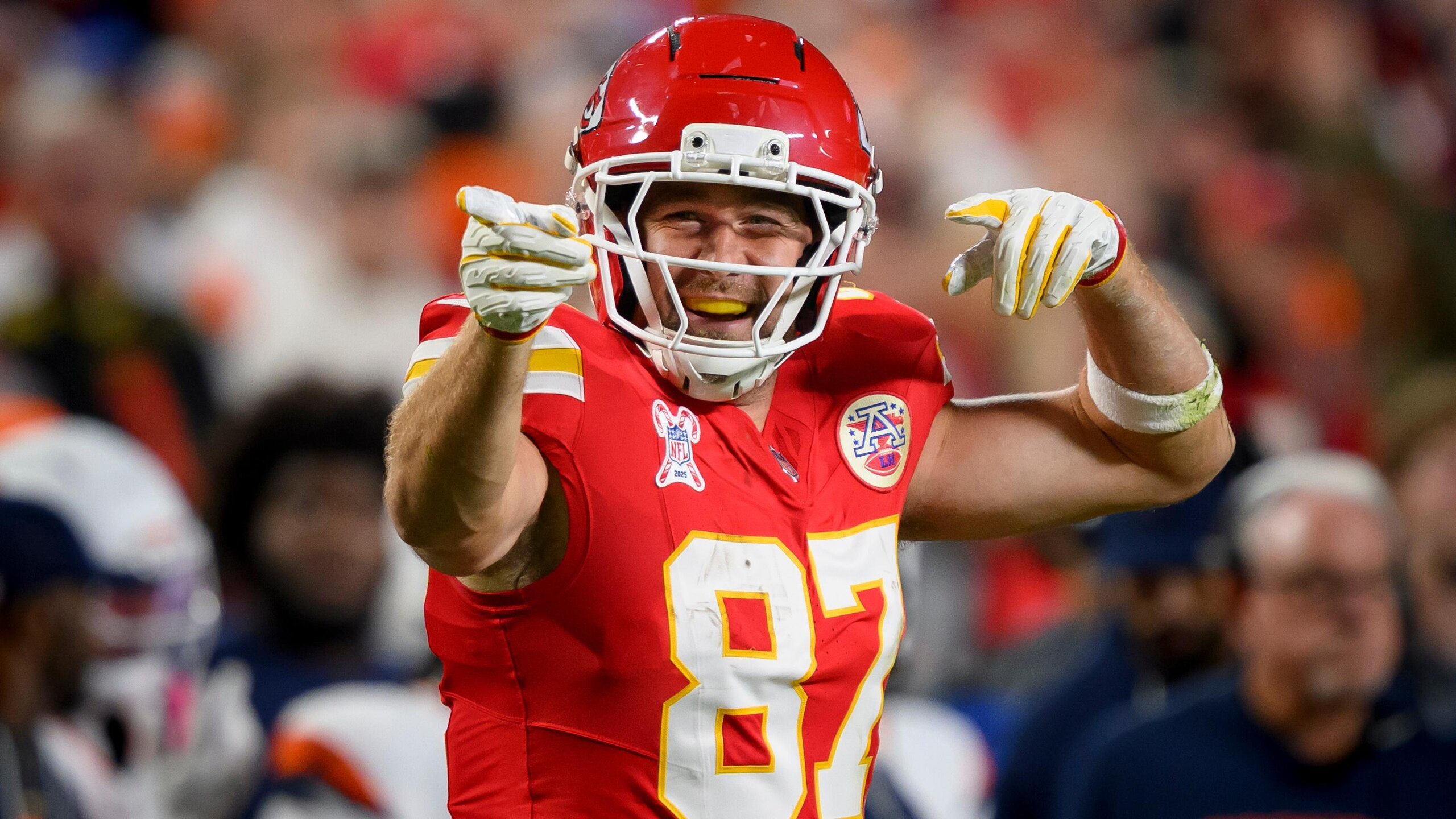 Broncos Chiefs Football