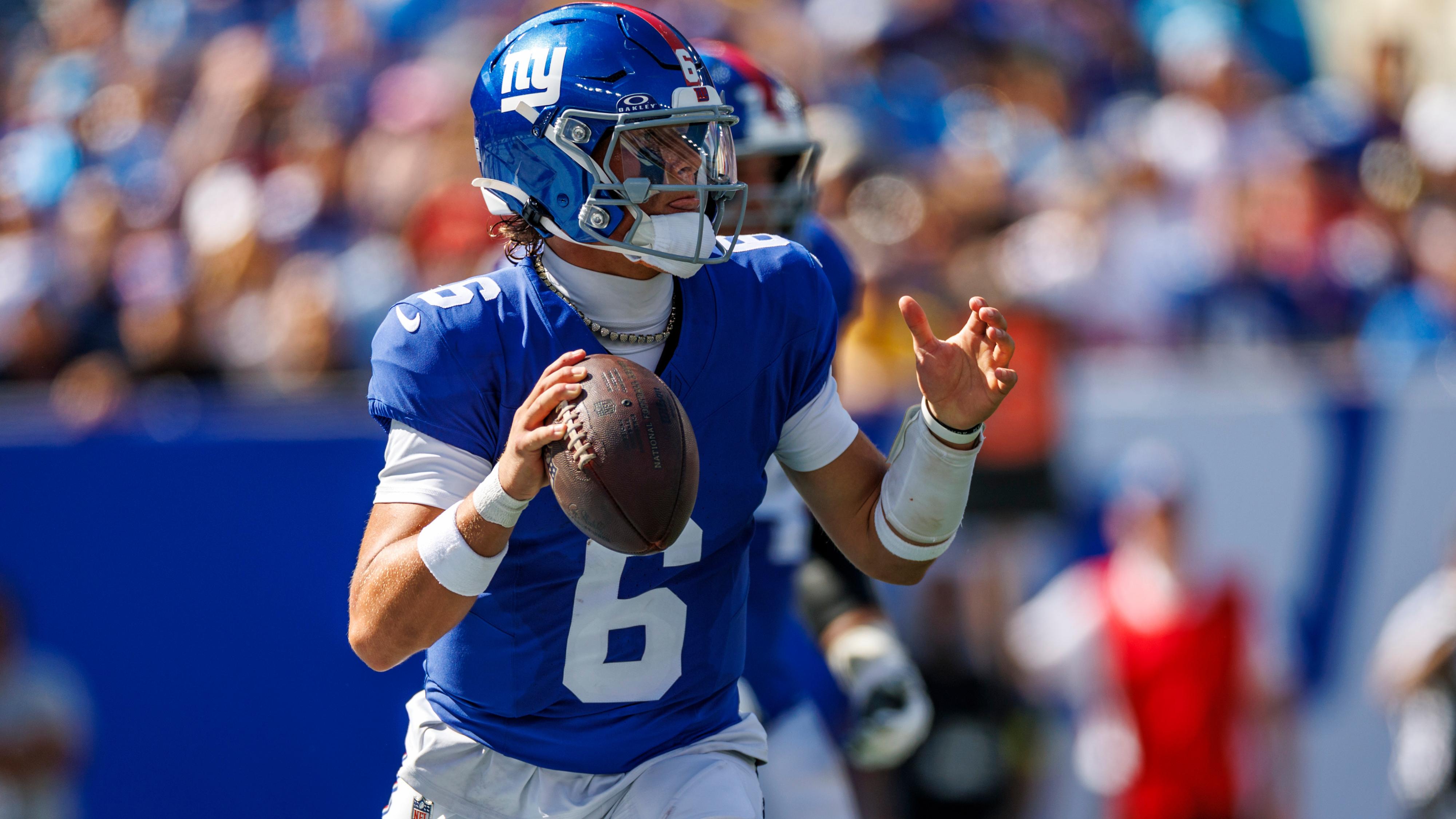 Chargers Giants Football