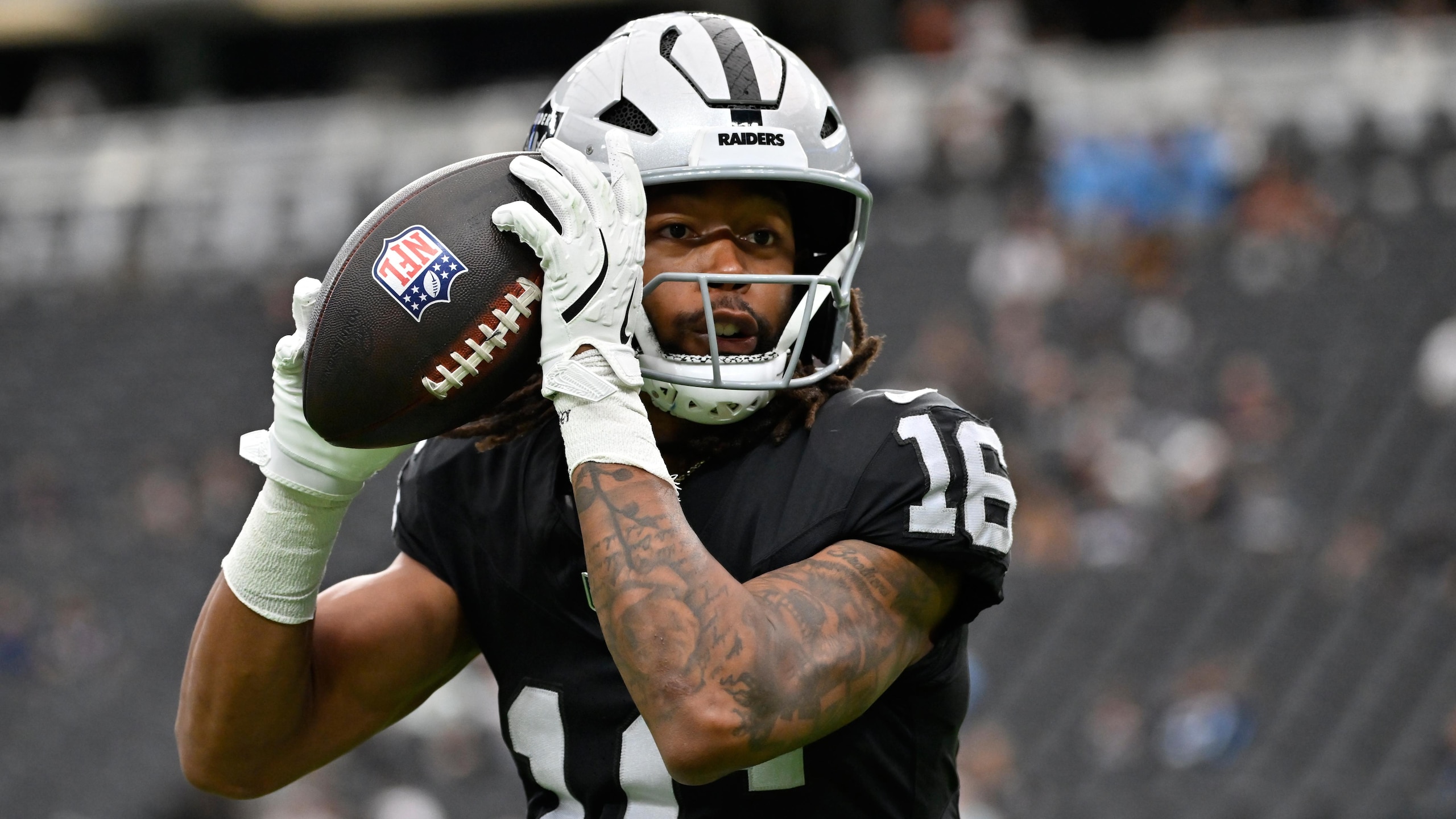 Titans Raiders Football