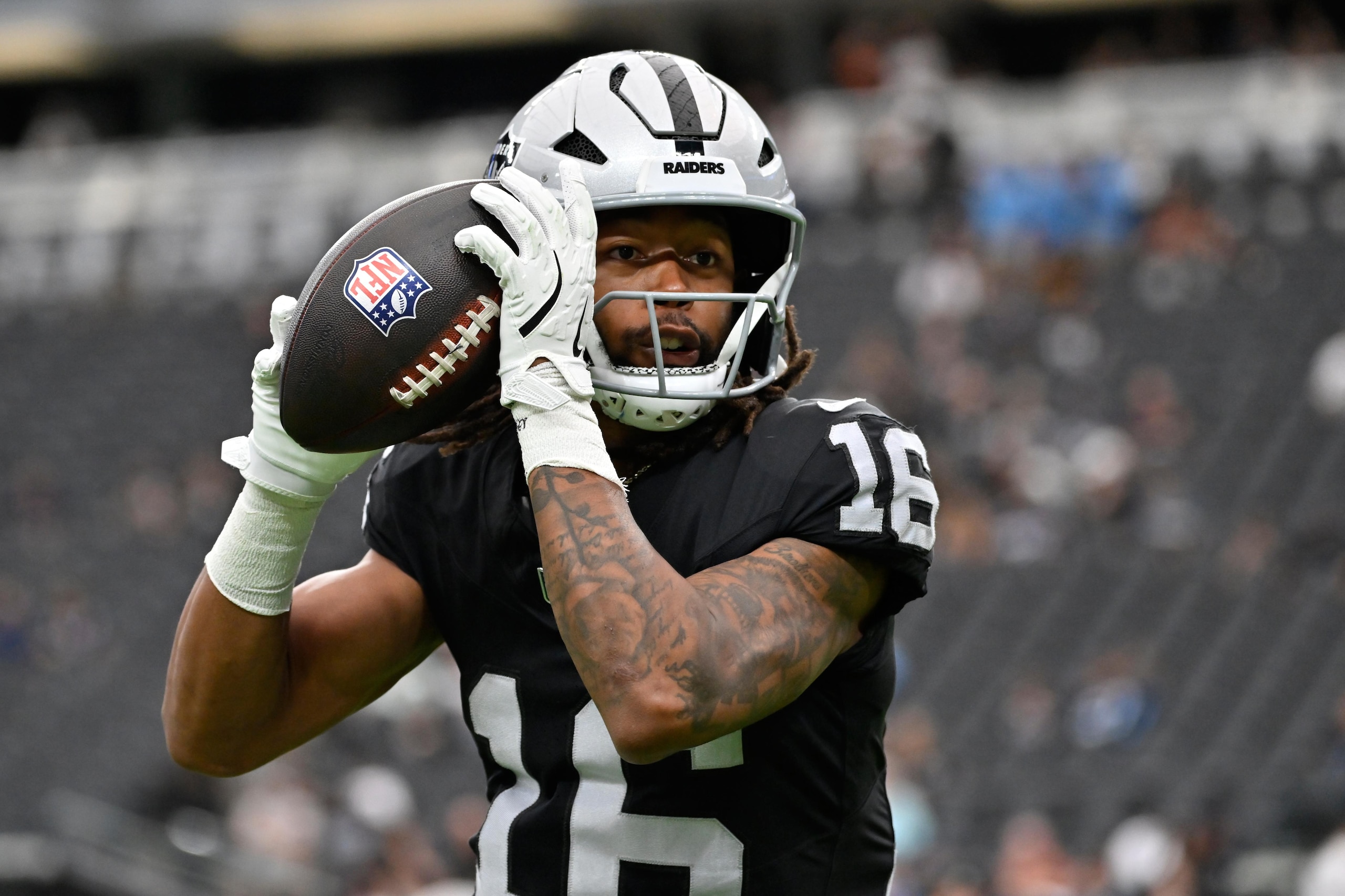 Titans Raiders Football