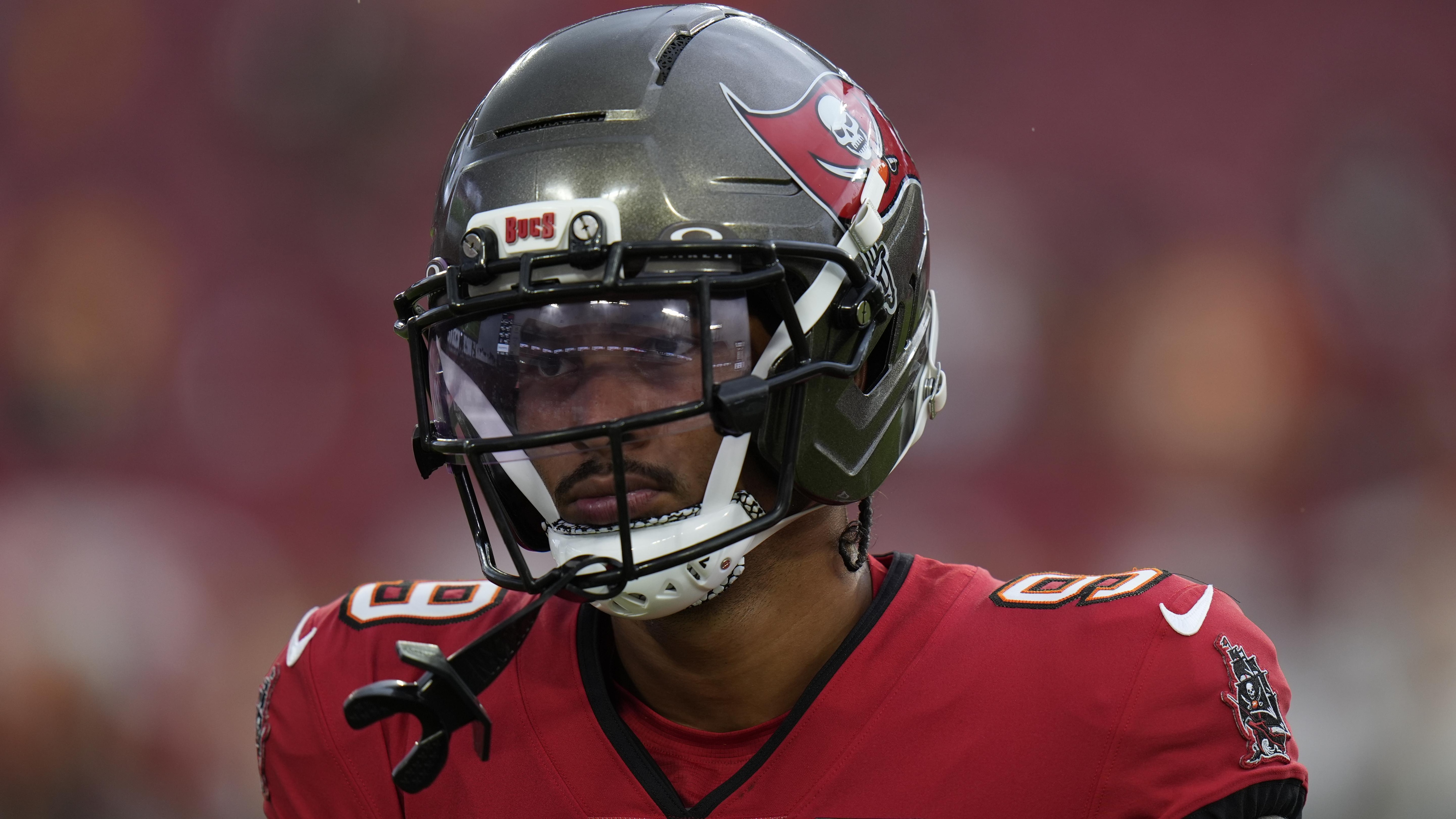 Titans Buccaneers Football