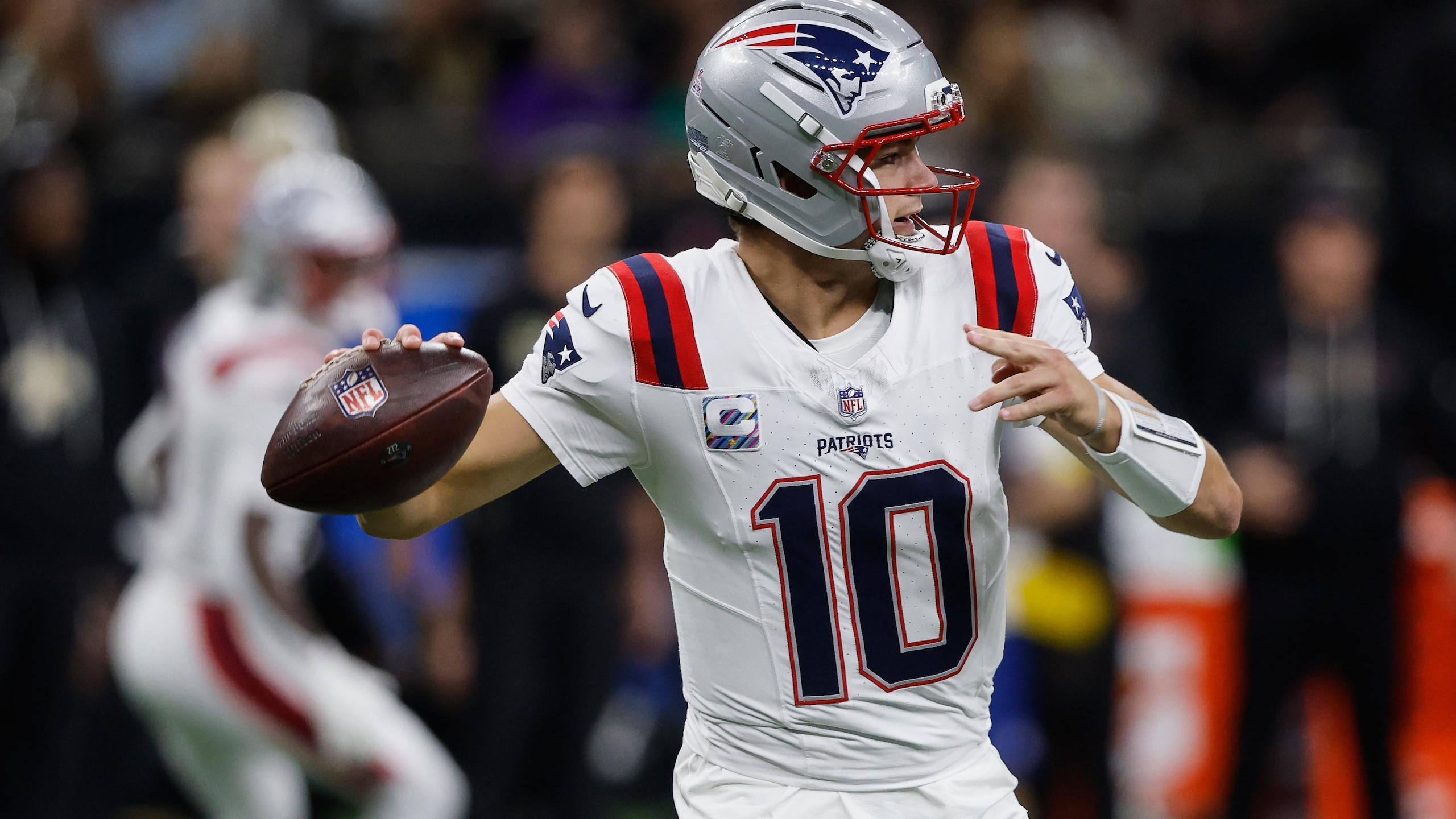 Patriots Saints Football