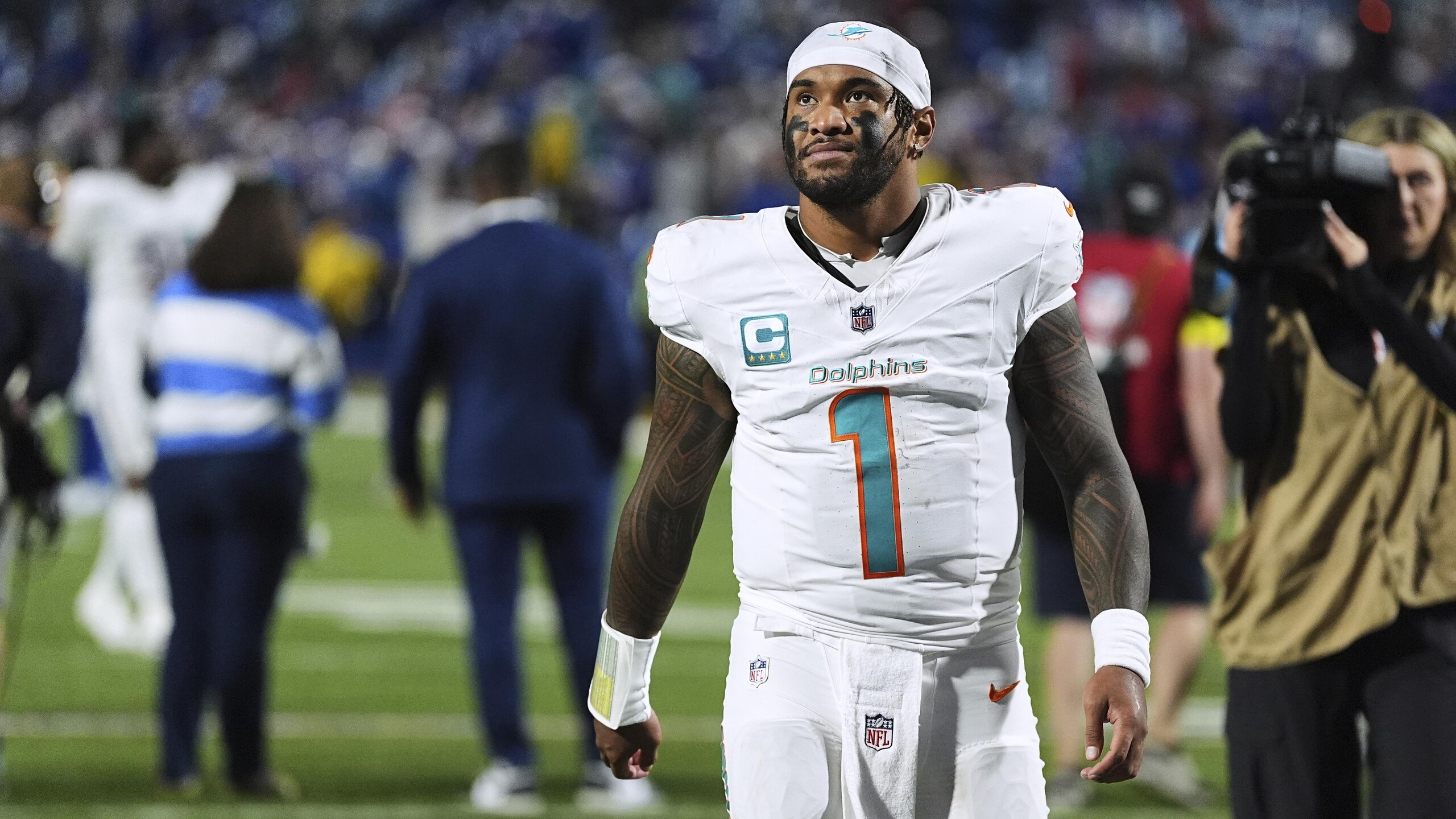 Dolphins Bills Football