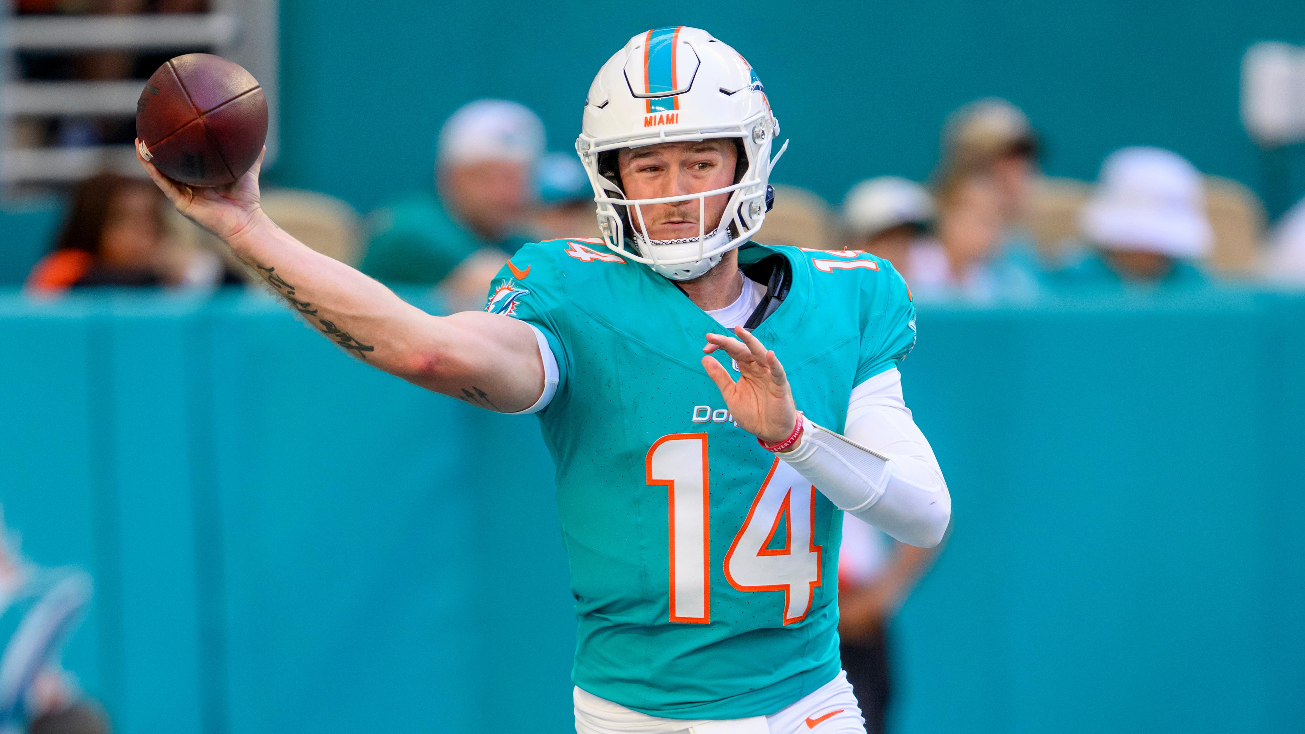 Buccaneers Dolphins Football