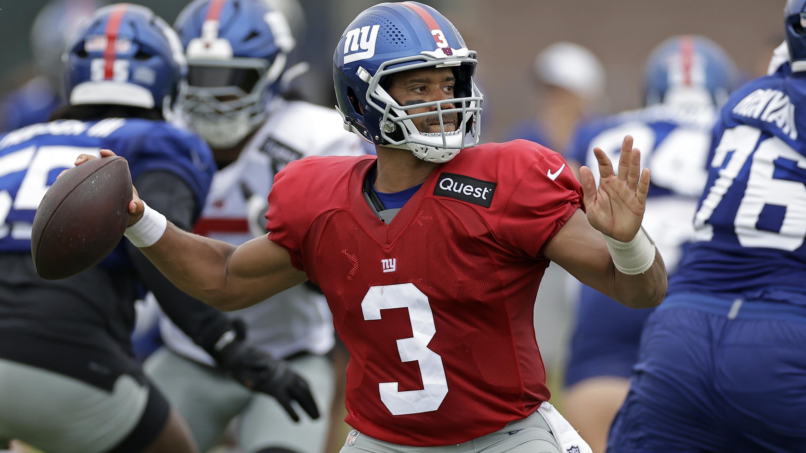 Giants Camp Football