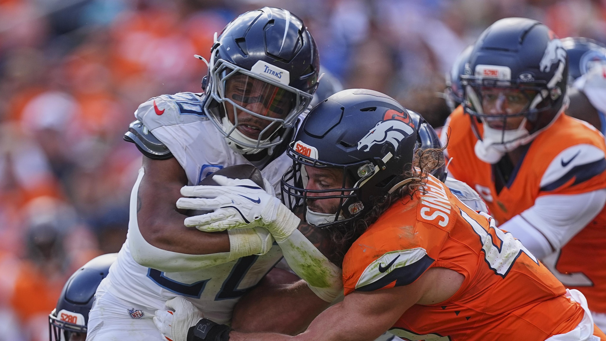 Titans Broncos Football