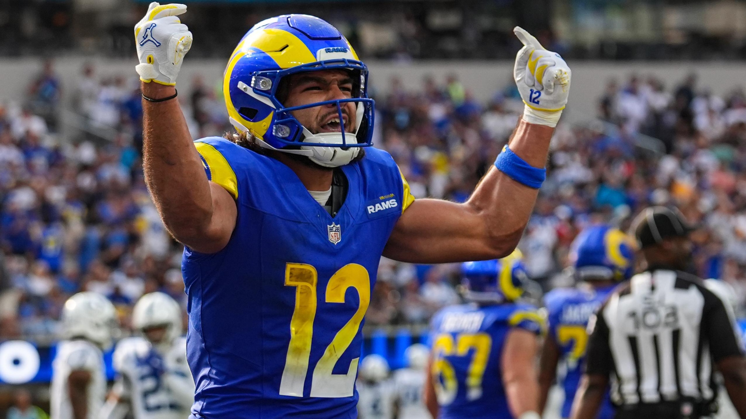 Colts Rams Football