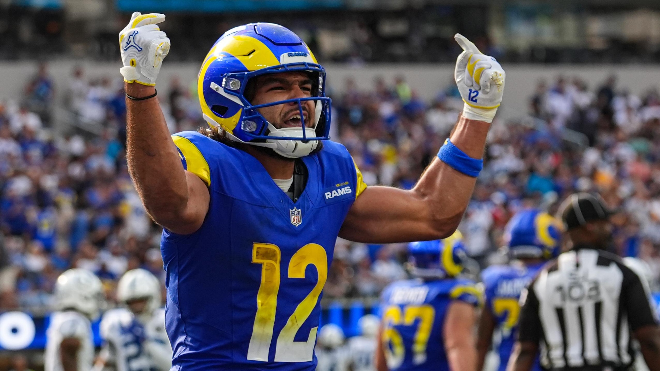 Colts Rams Football