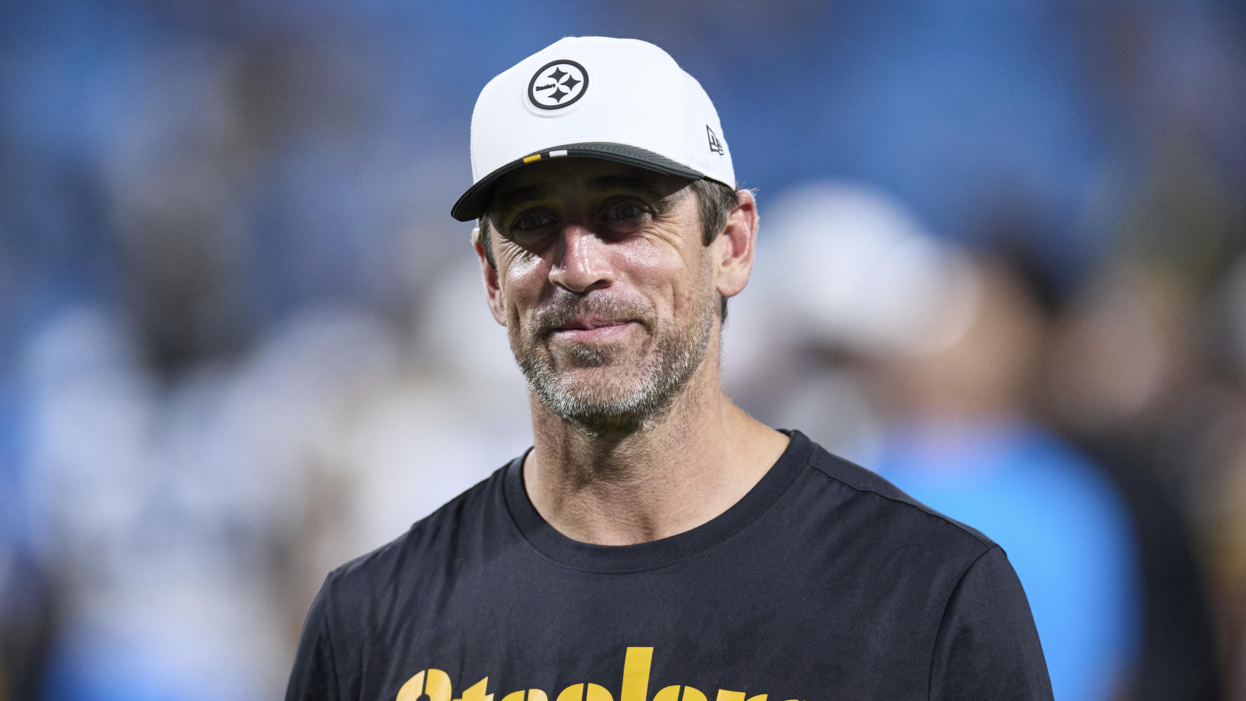 Steelers’ Aaron Rodgers Downplays Jets Revenge Matchup, ‘It’s 1 Game Out of 17’